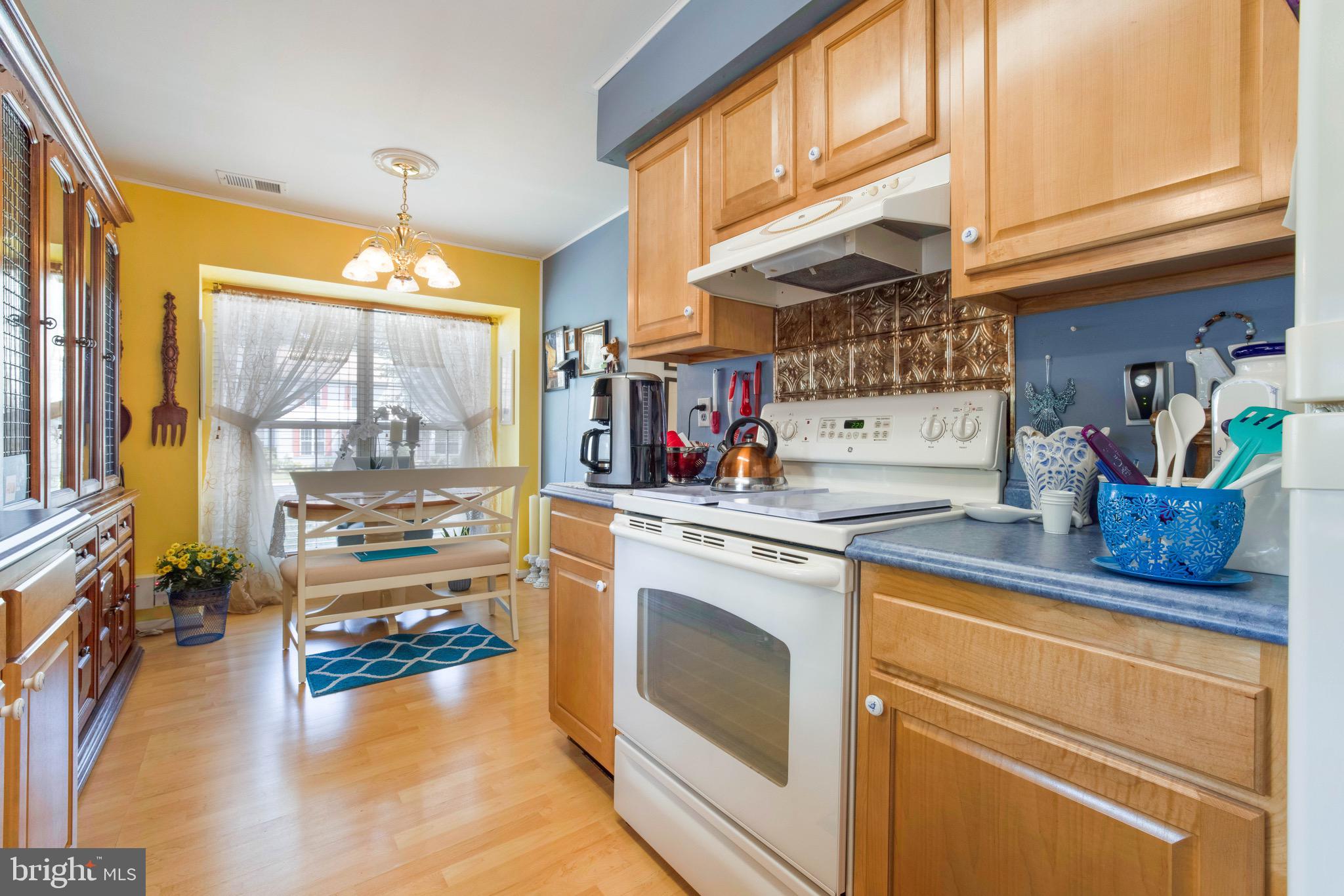 CLOVERLEAF - Residential