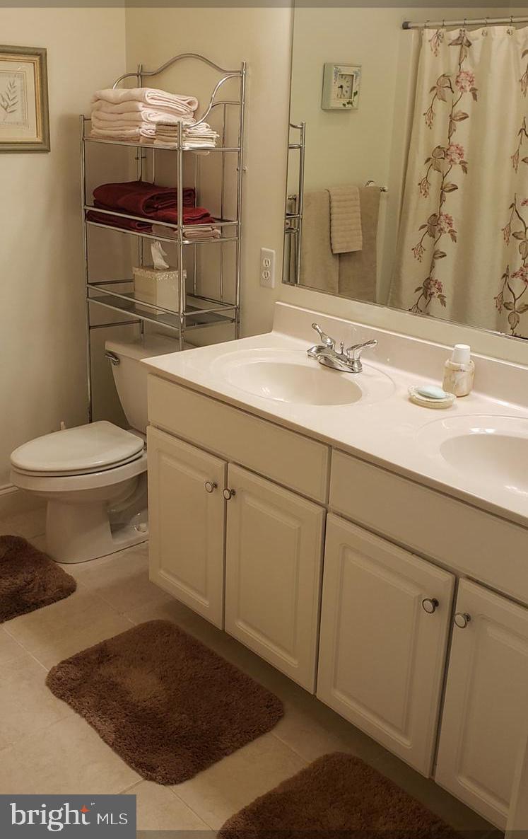 OAK HILL - Residential