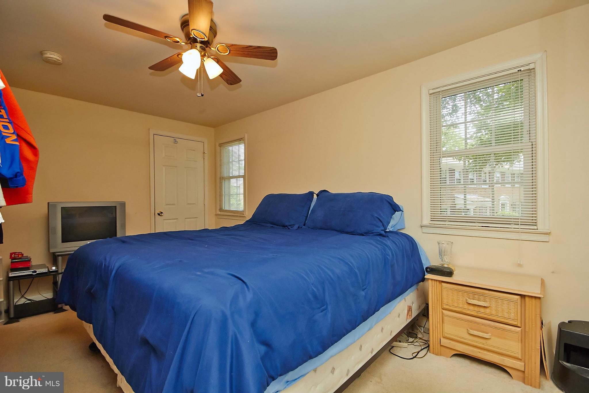 GREENWICH HILL - Residential