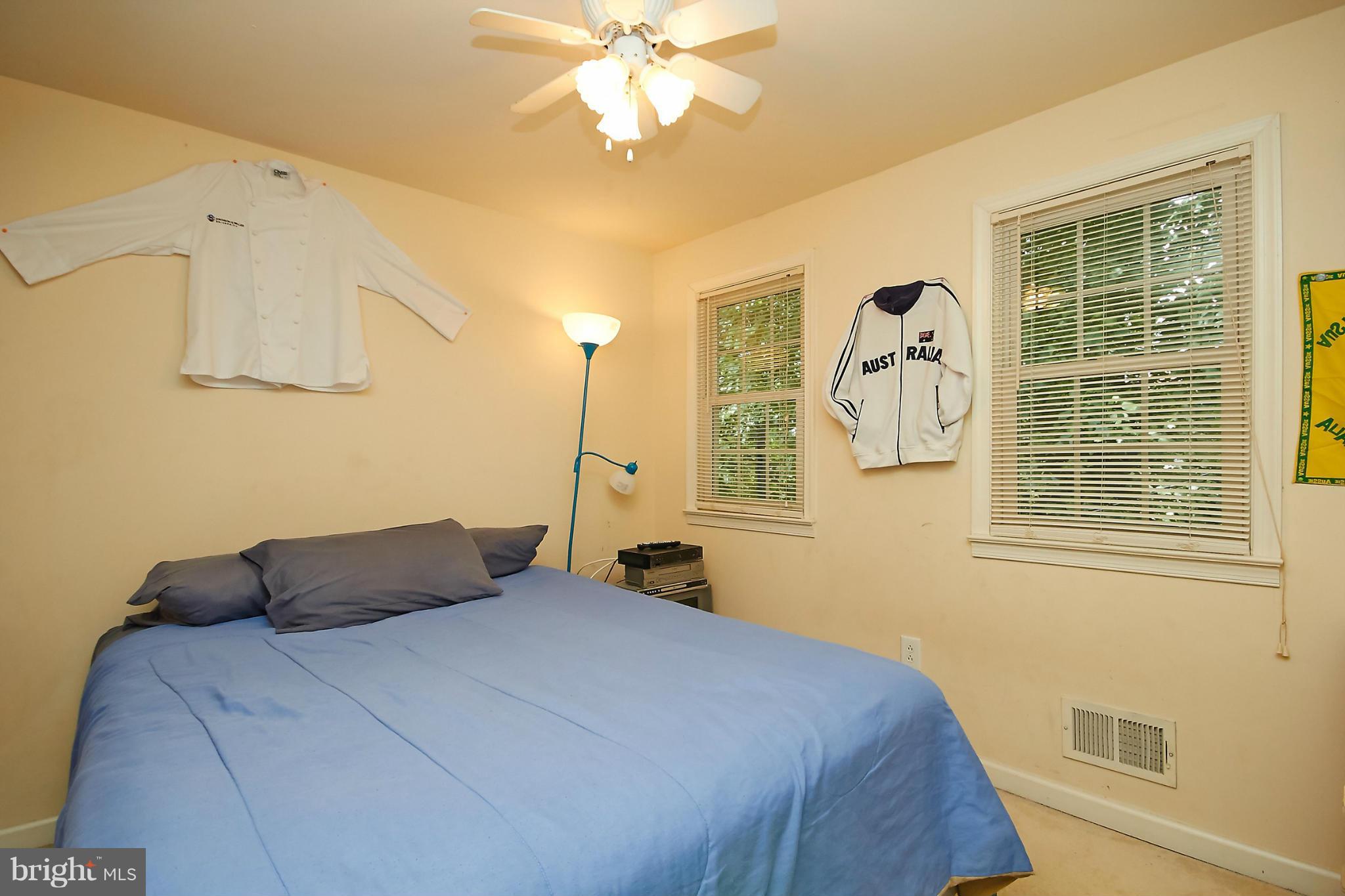 GREENWICH HILL - Residential