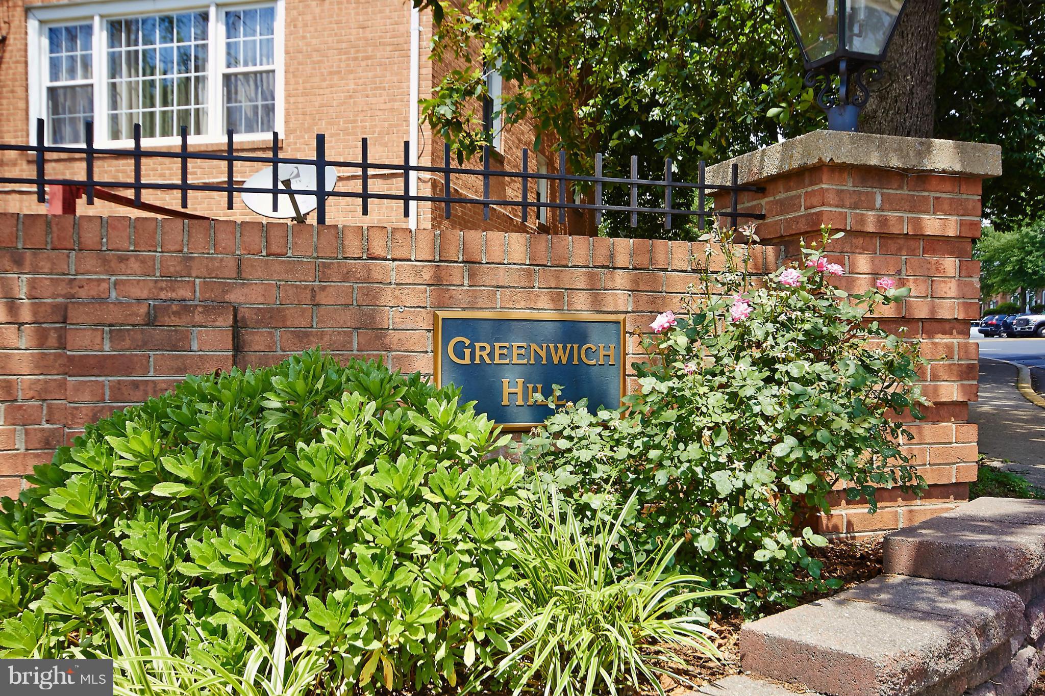 GREENWICH HILL - Residential