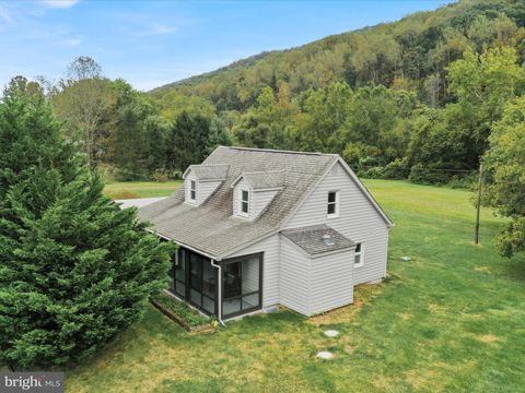 13149 JOHN MARSHALL HIGHWAY LINDEN VA 22642