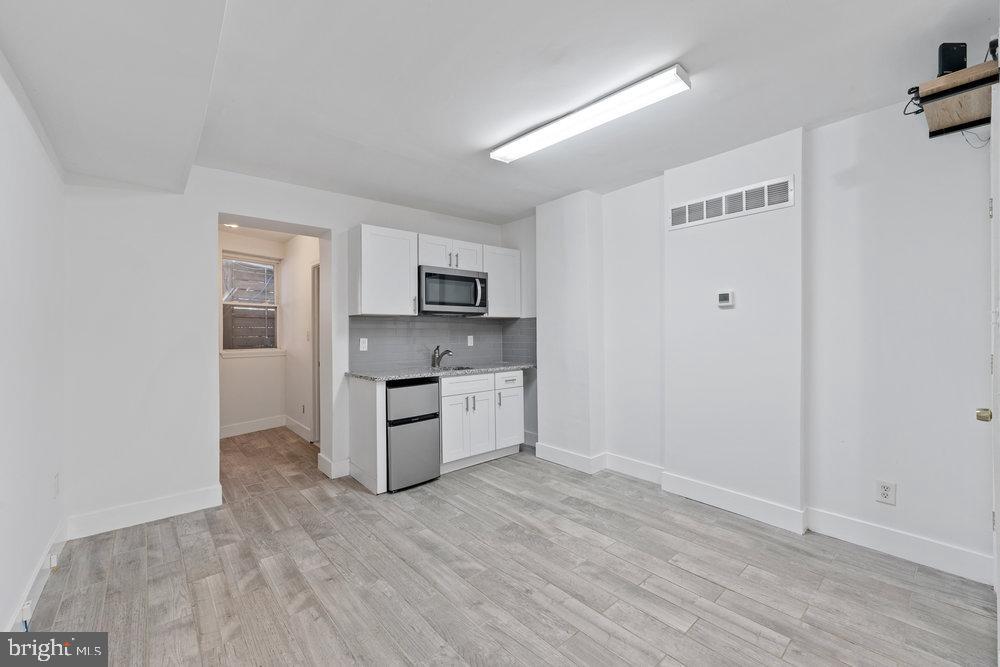 FISHTOWN - Commercial Sale