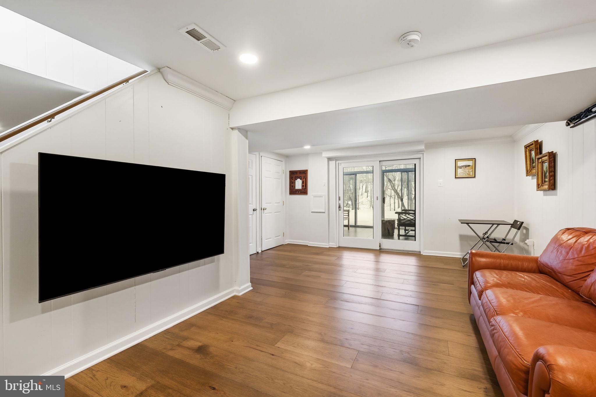 BEDFORDSHIRE - Residential