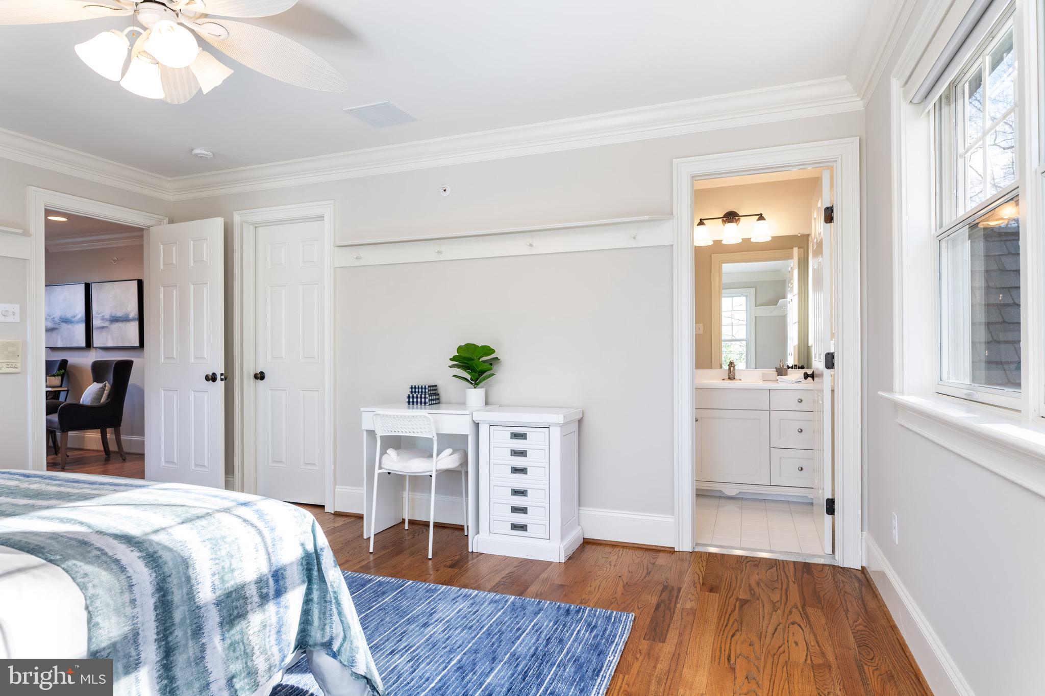 WHITE HORSE - Residential