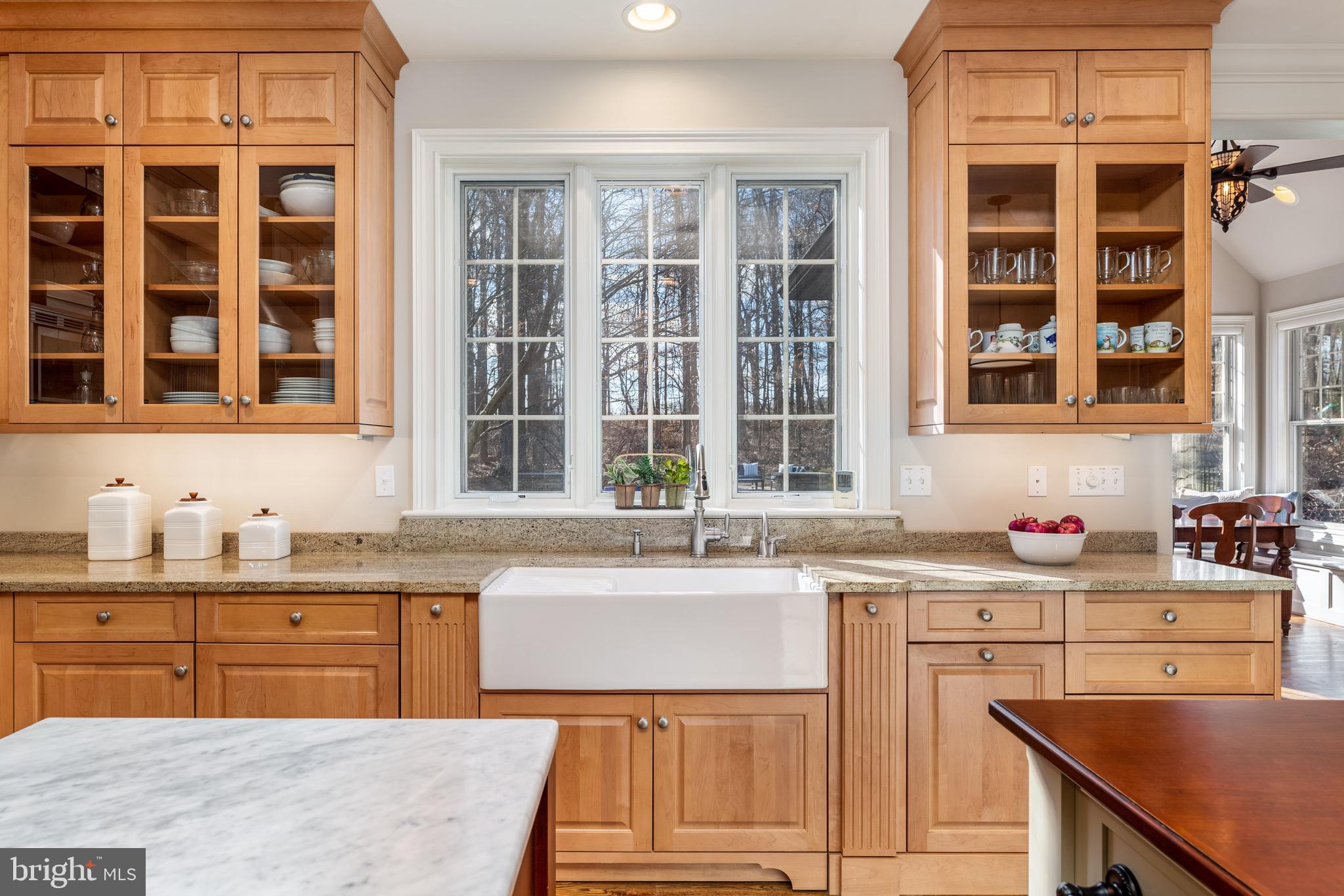 WHITE HORSE - Residential