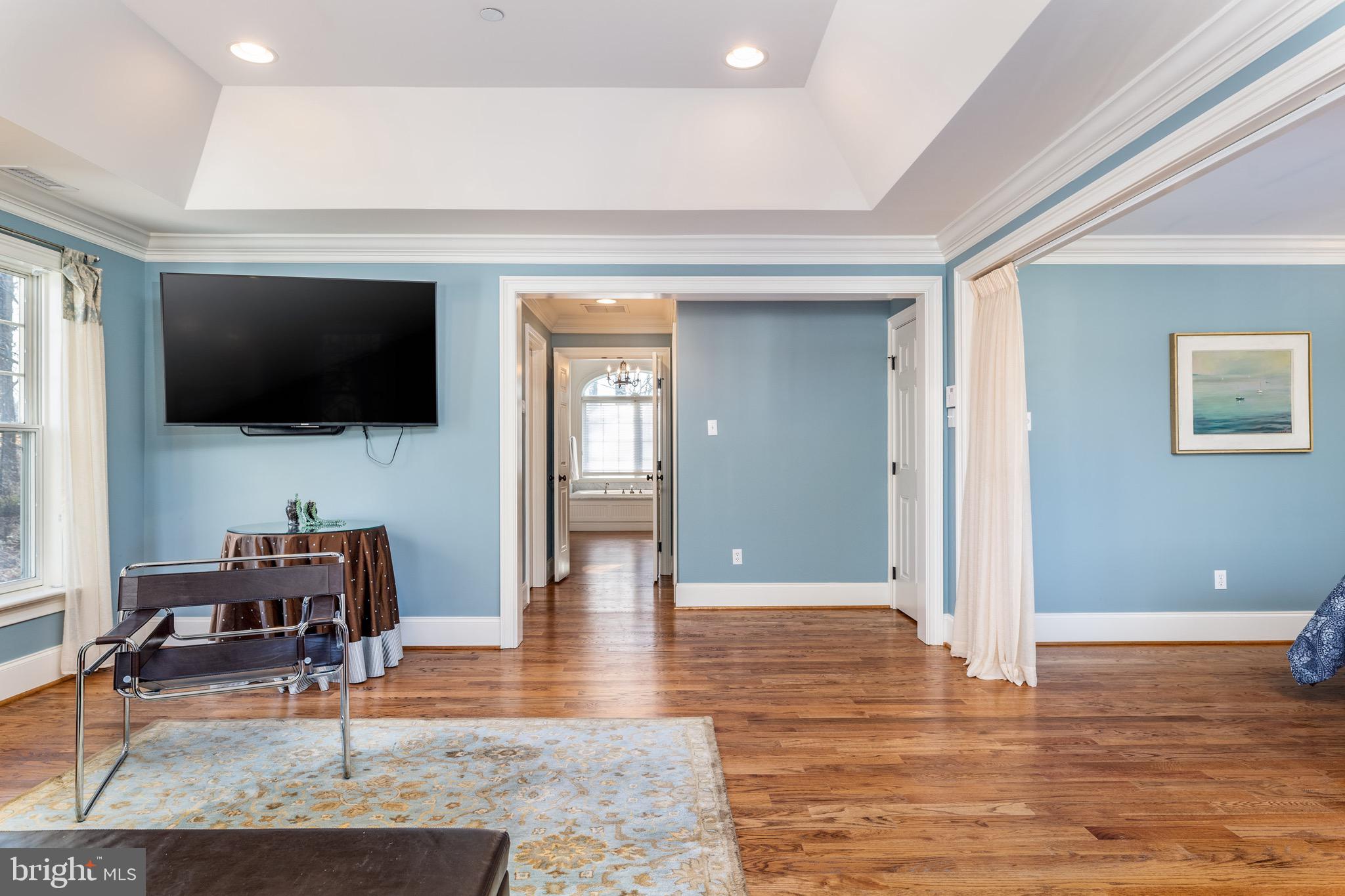 WHITE HORSE - Residential