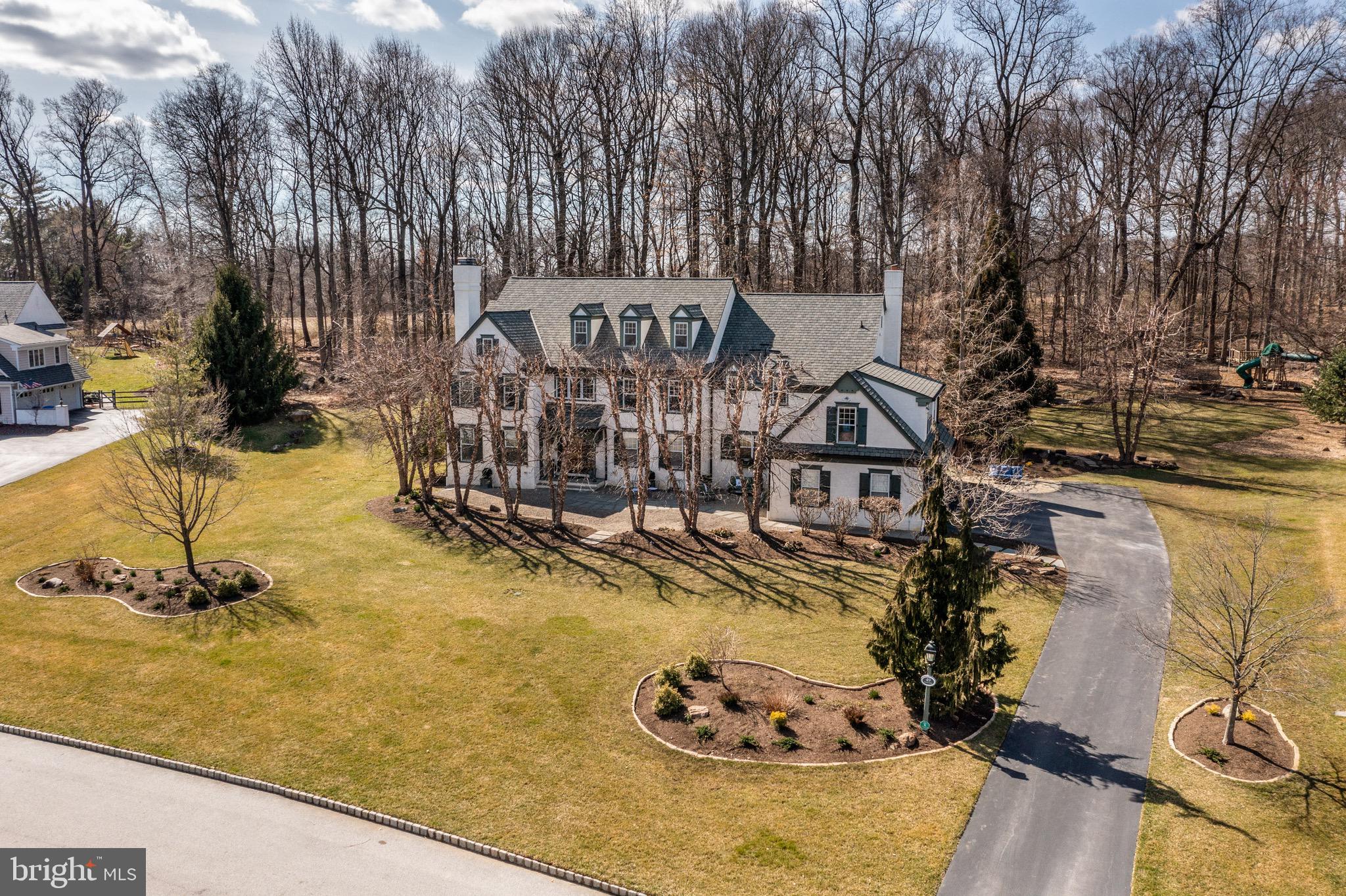 WHITE HORSE - Residential