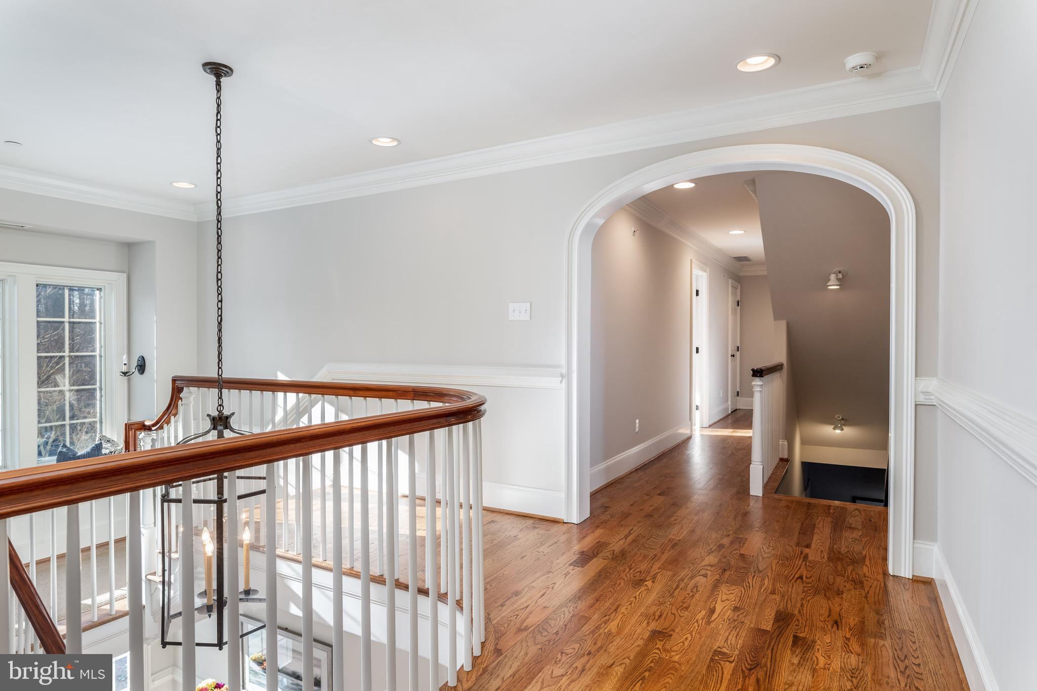 WHITE HORSE - Residential