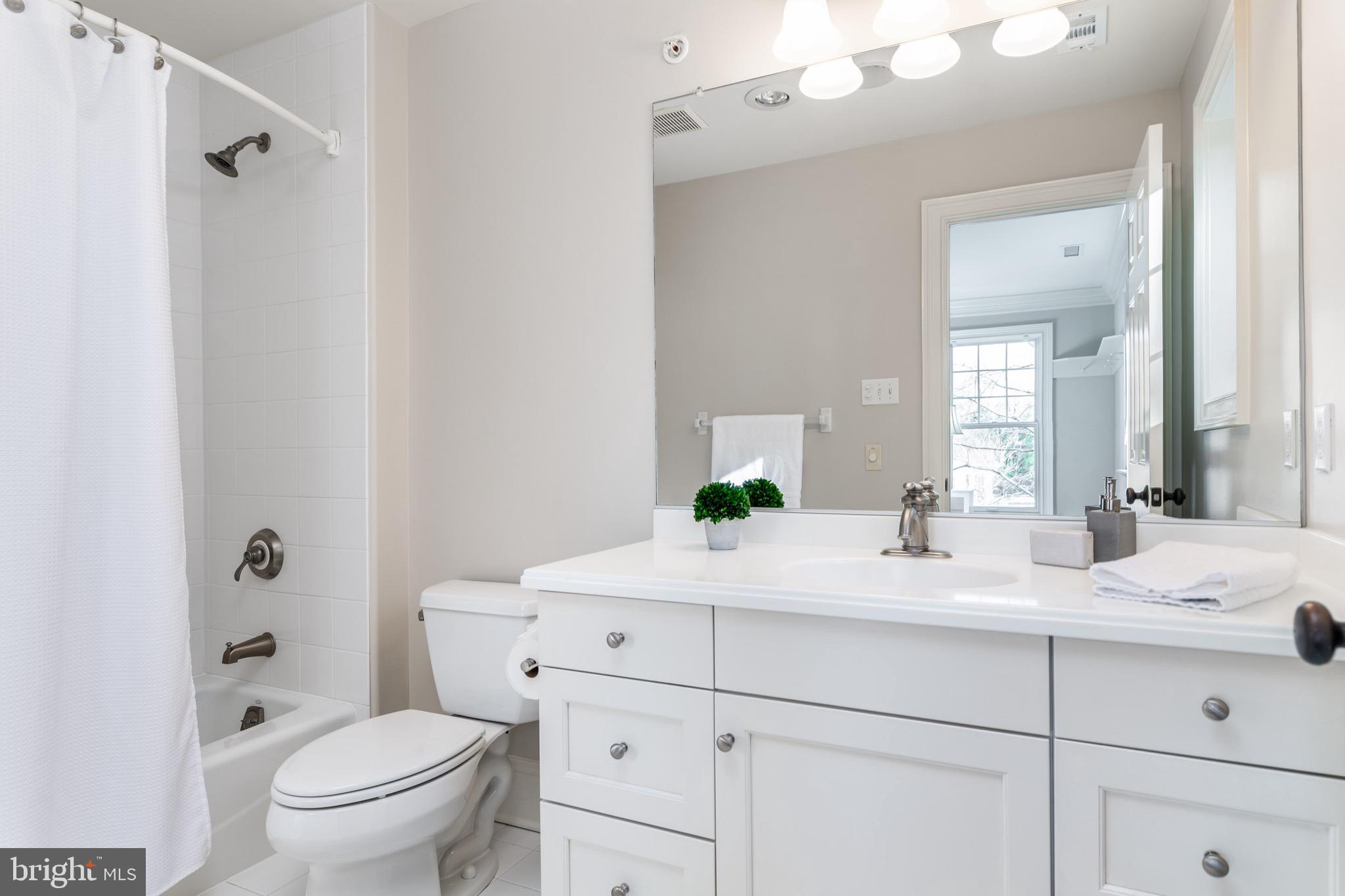 WHITE HORSE - Residential