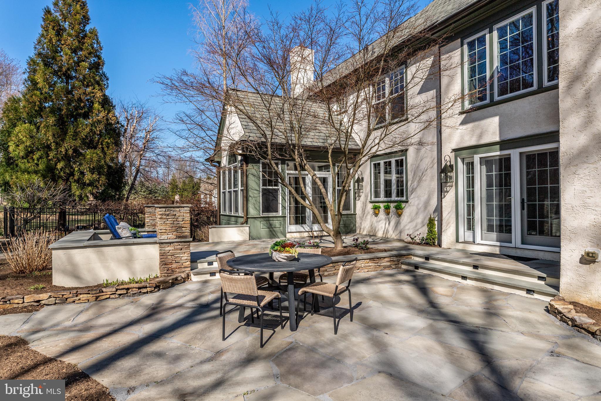 WHITE HORSE - Residential