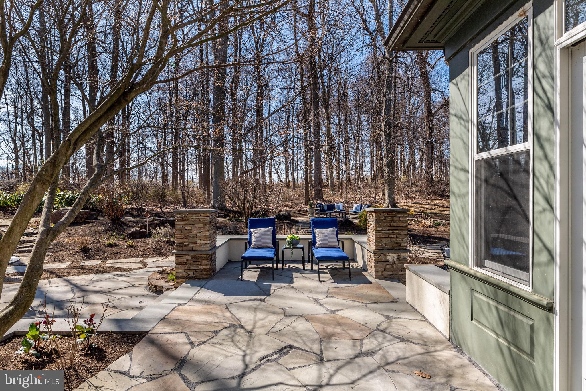 WHITE HORSE - Residential