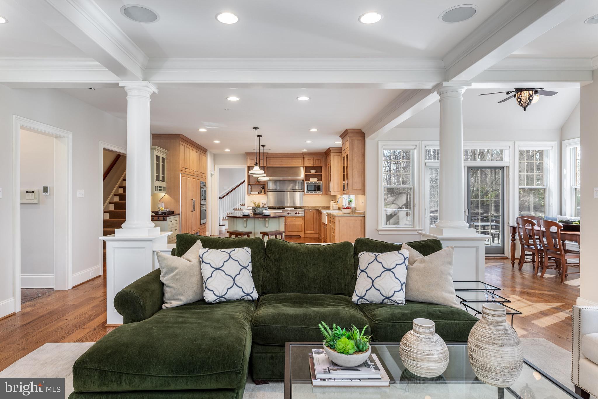 WHITE HORSE - Residential