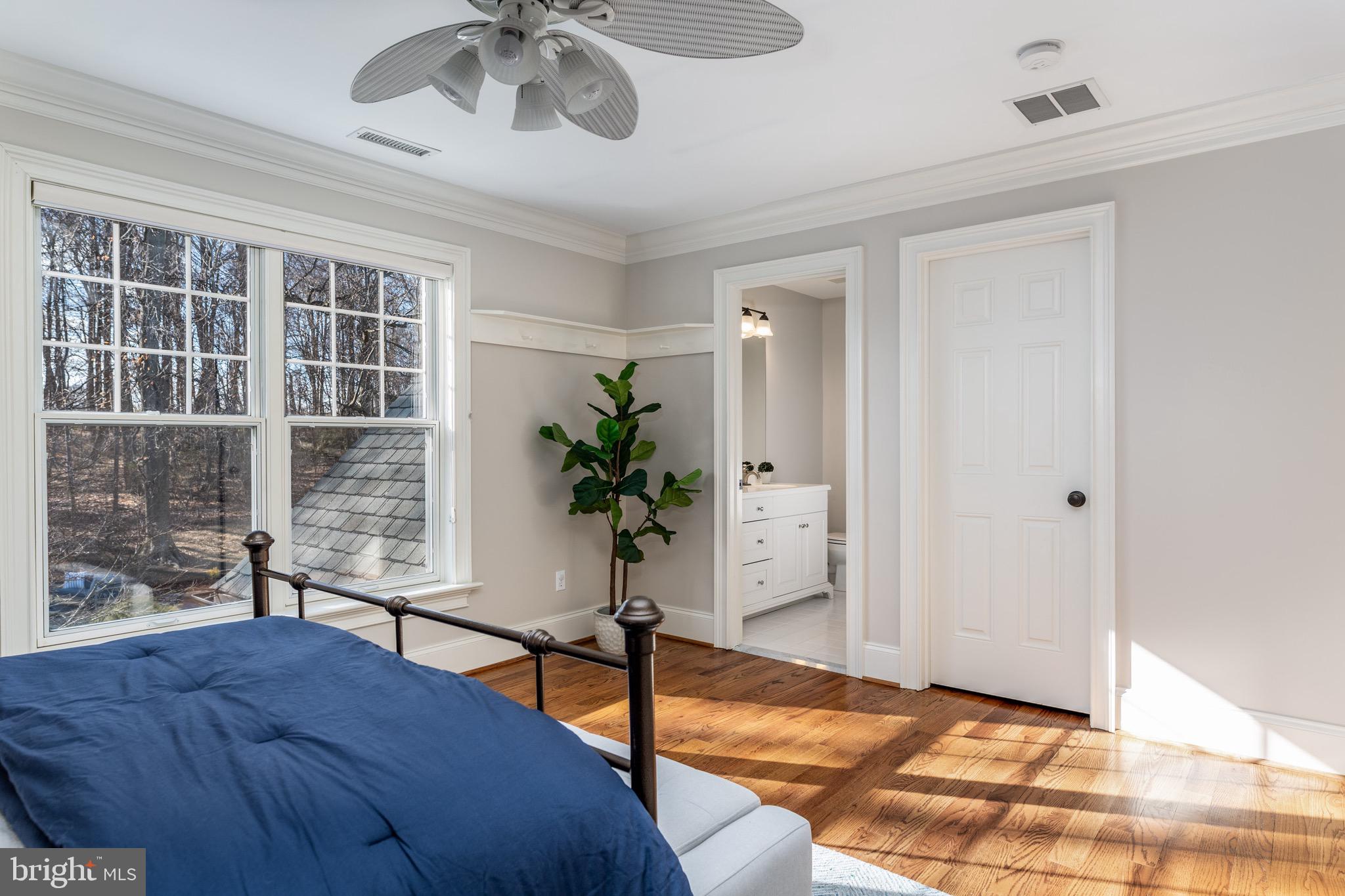 WHITE HORSE - Residential