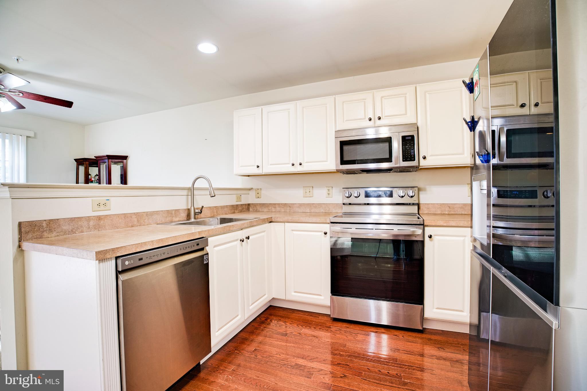 SUMMER LEA - Residential