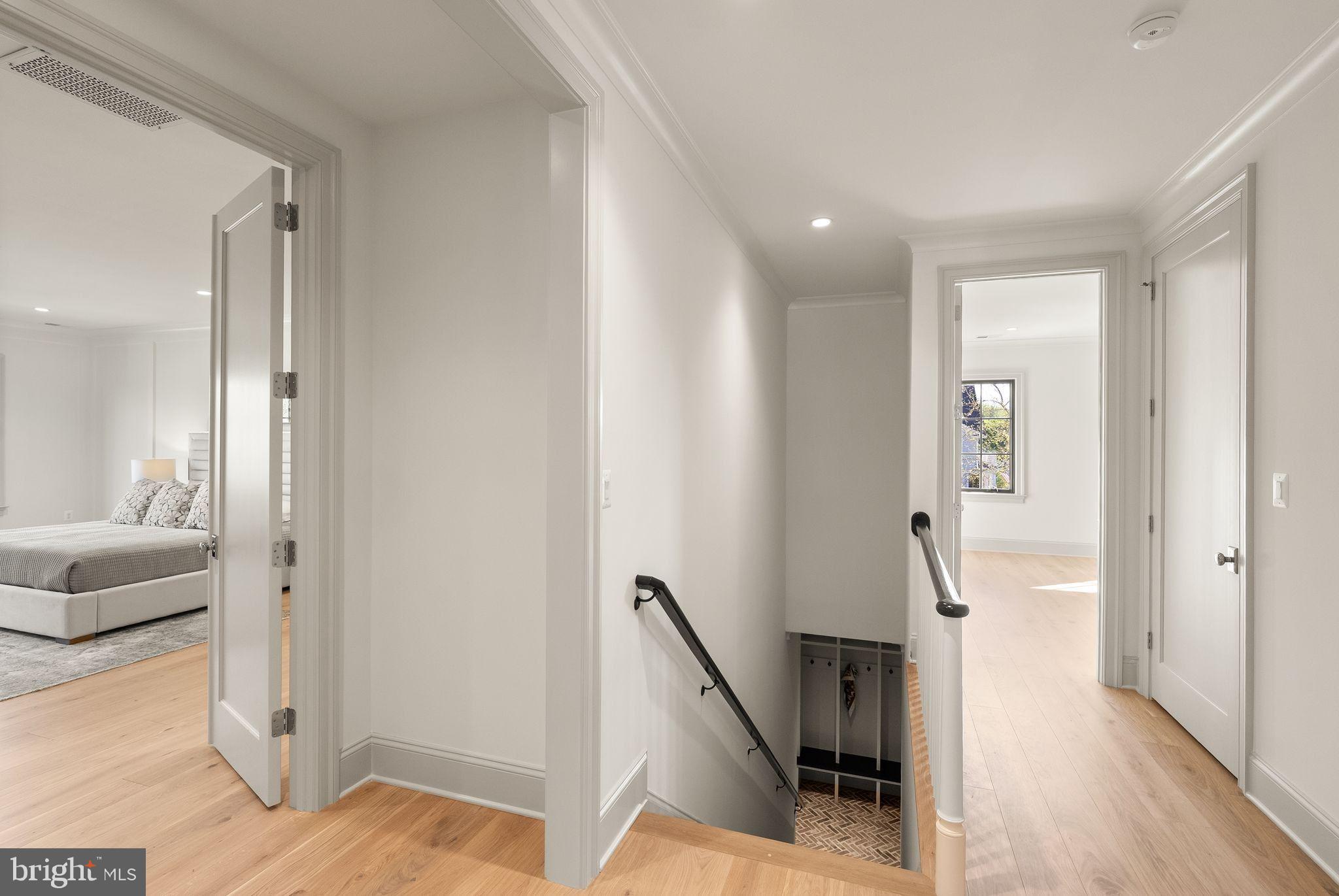 CLEARVIEW MANOR - Residential