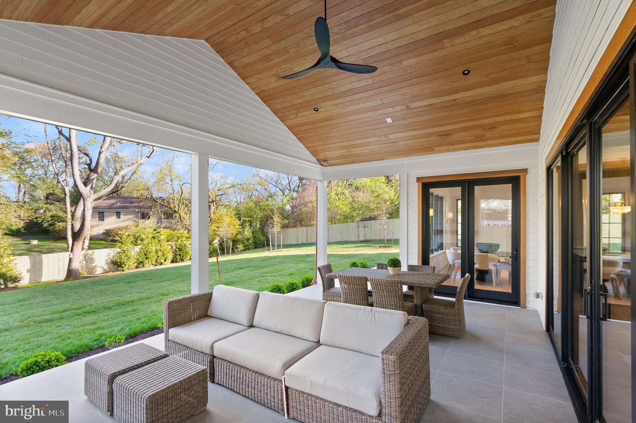 CLEARVIEW MANOR - Residential