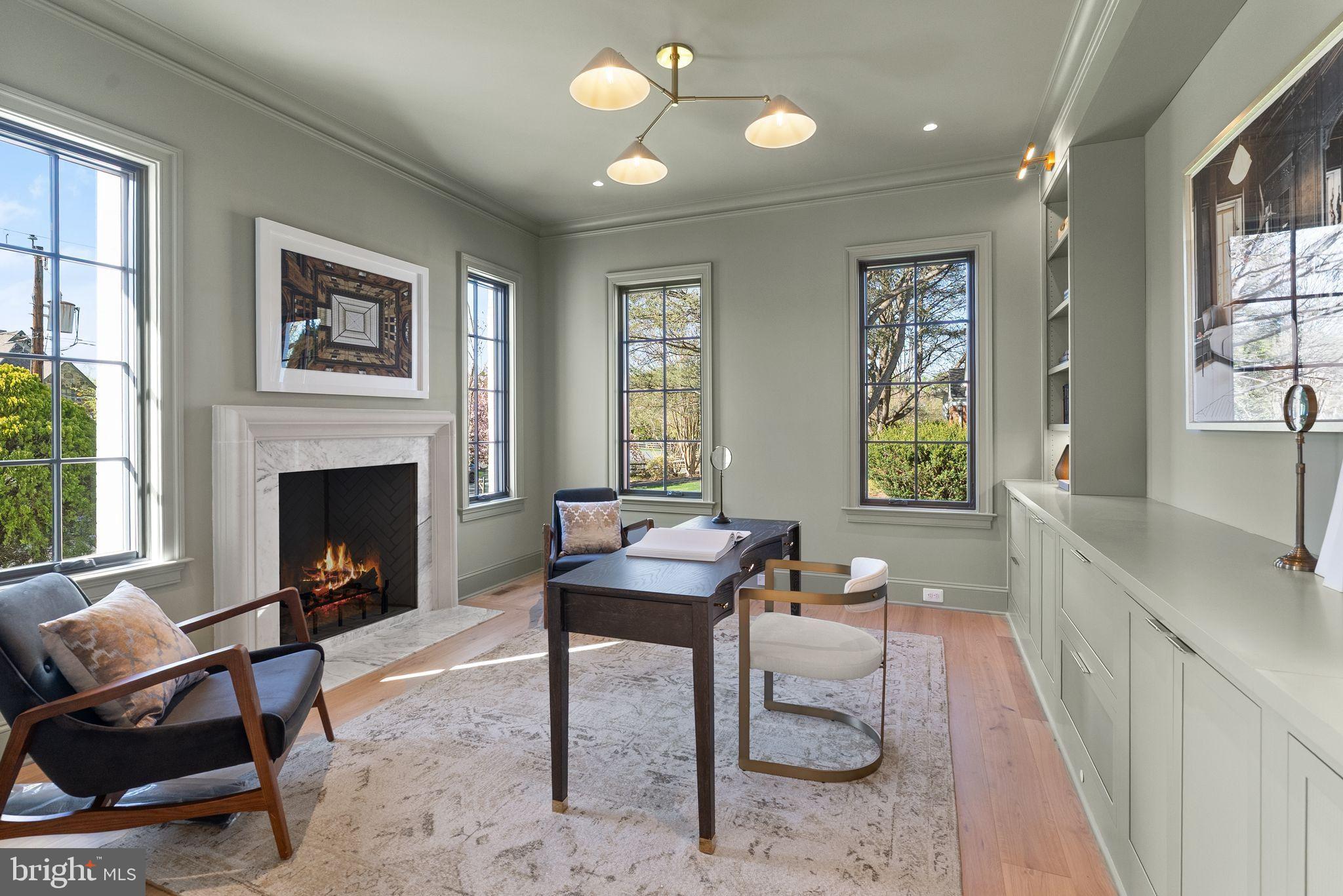 CLEARVIEW MANOR - Residential