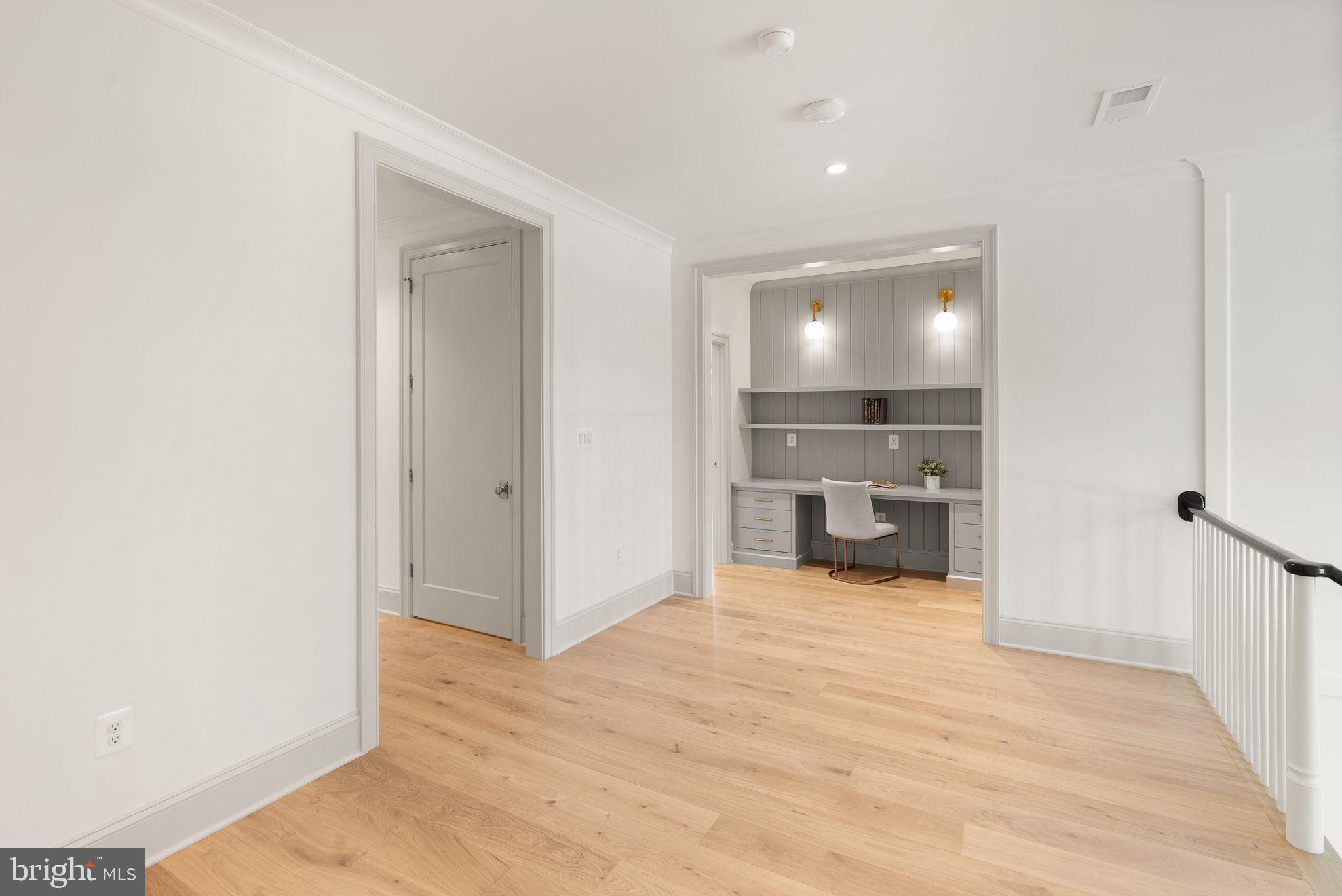 CLEARVIEW MANOR - Residential