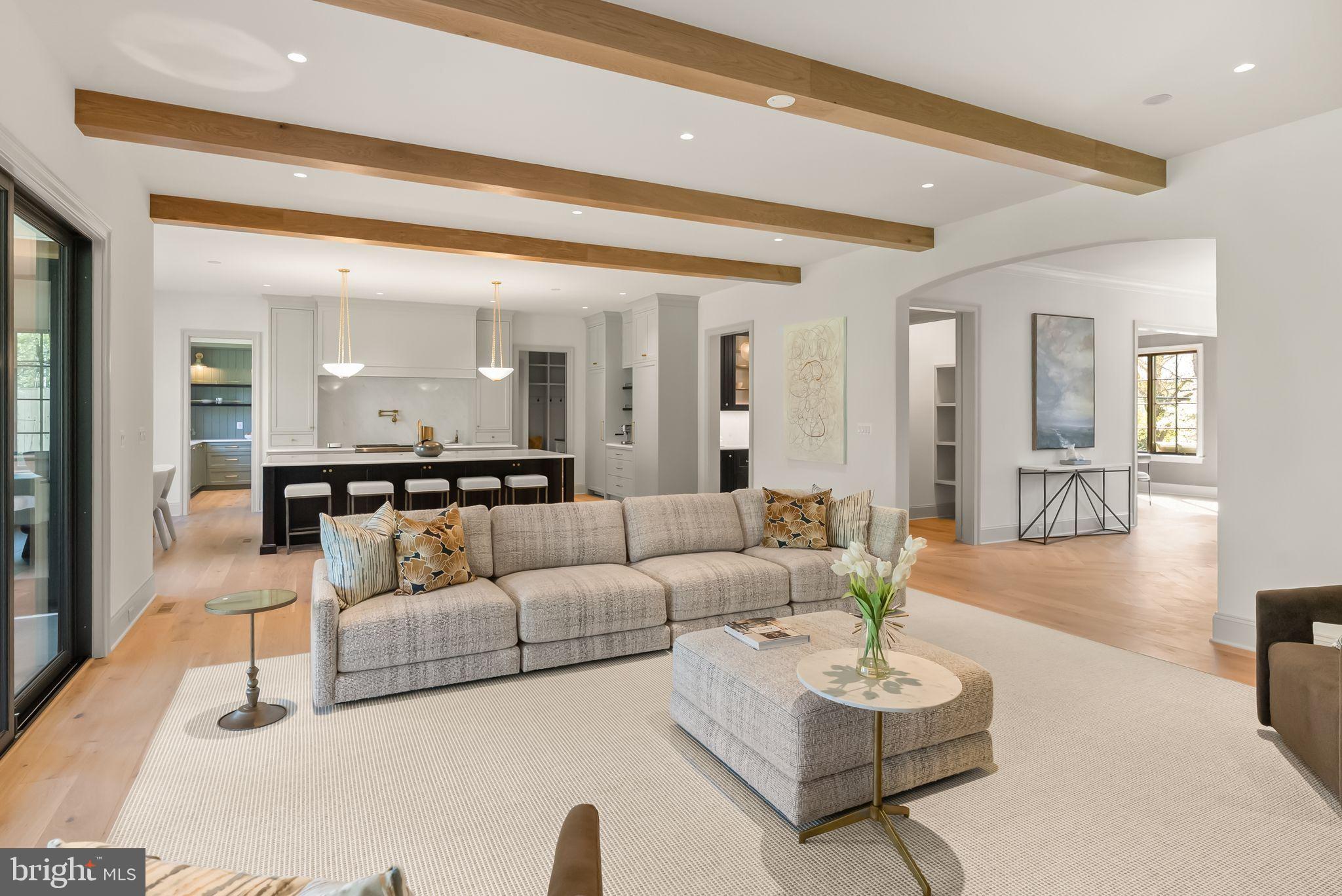 CLEARVIEW MANOR - Residential