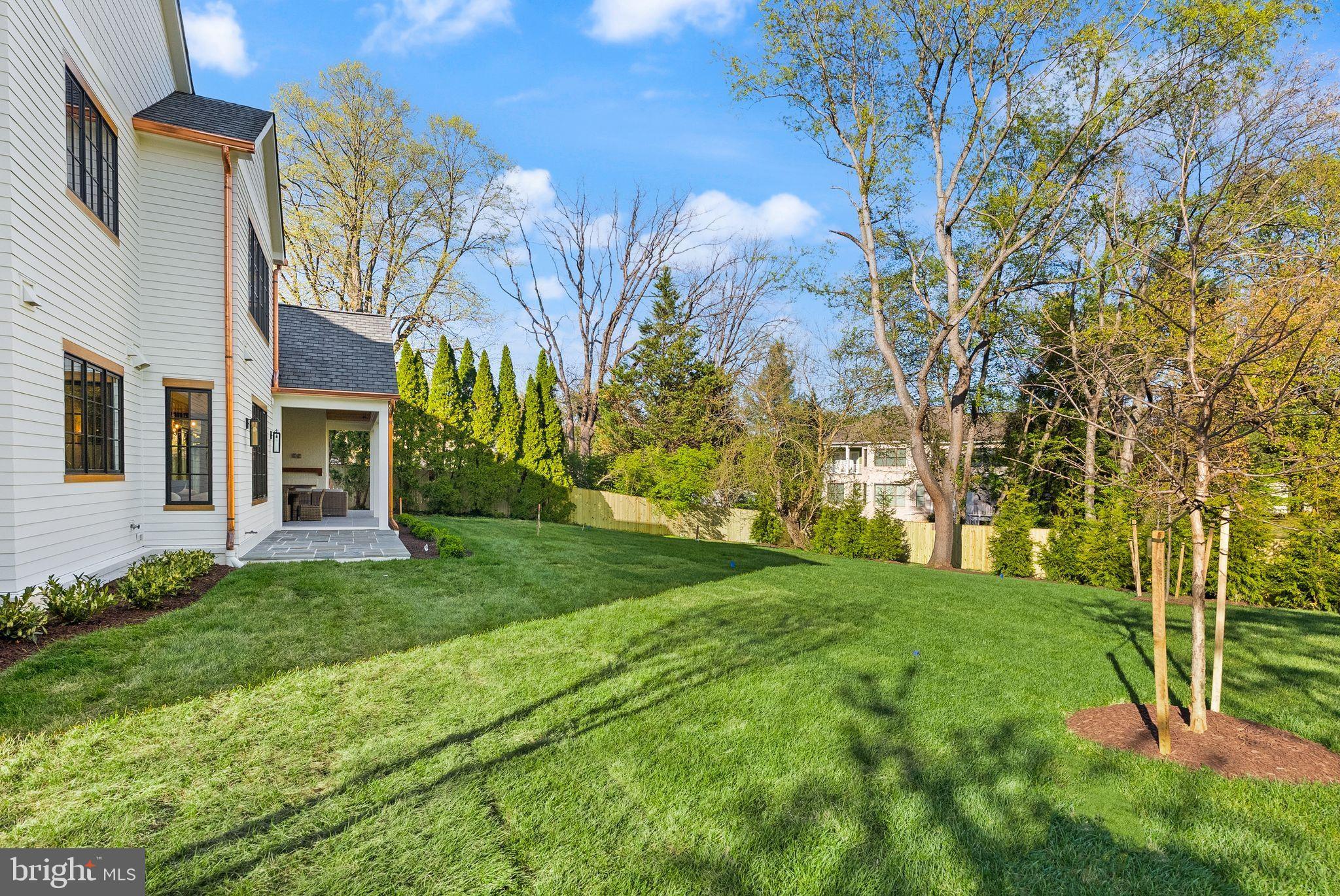 CLEARVIEW MANOR - Residential