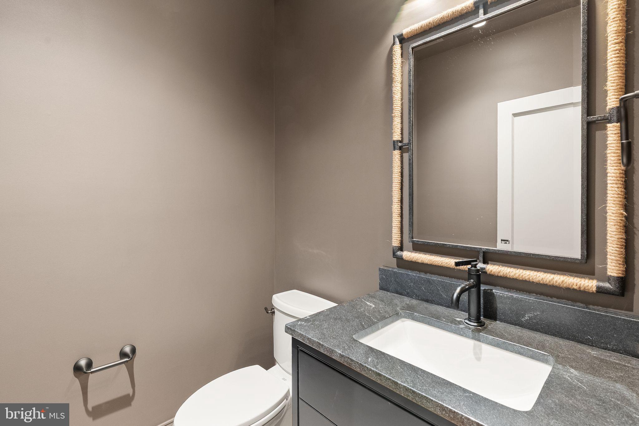 CLEARVIEW MANOR - Residential