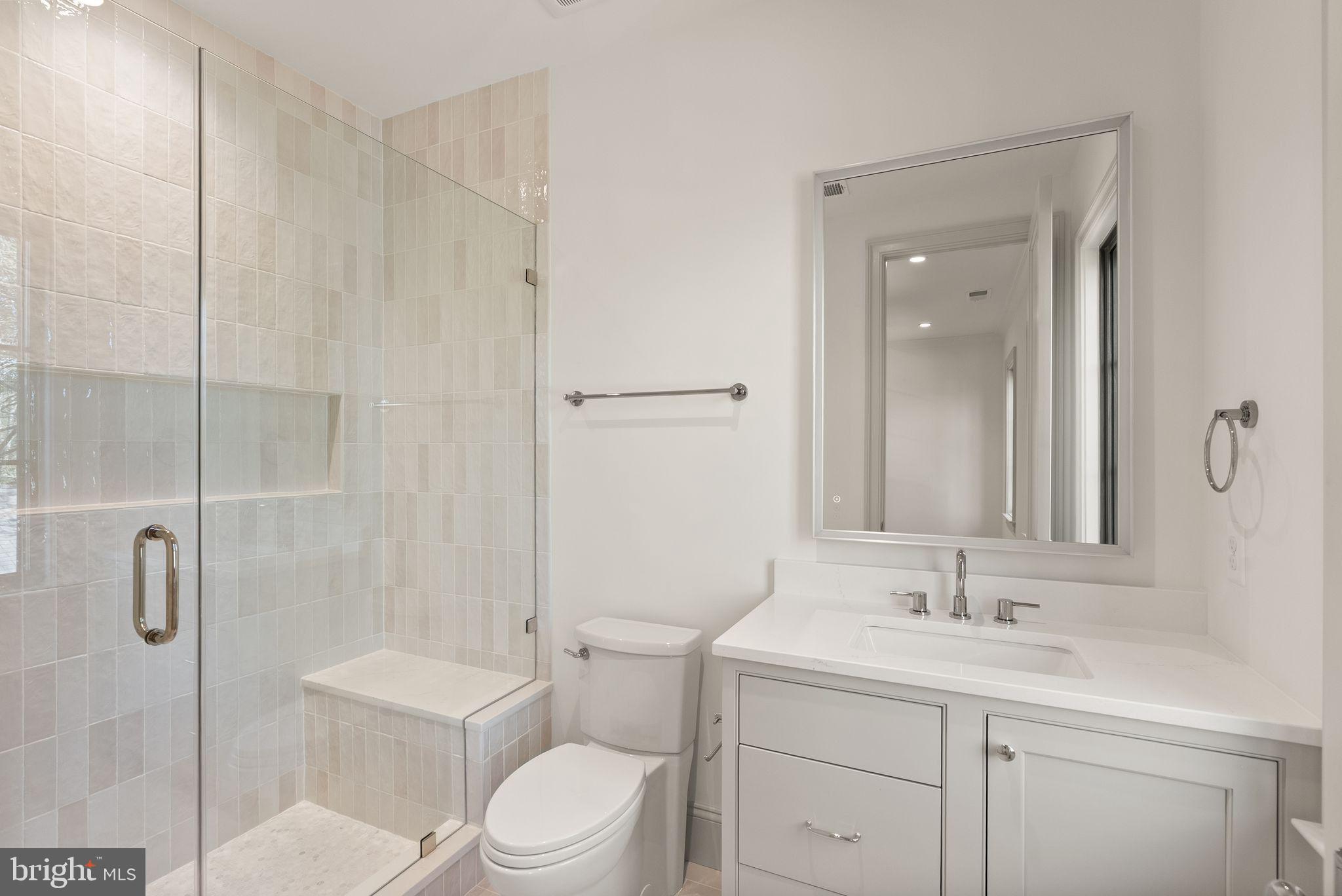 CLEARVIEW MANOR - Residential