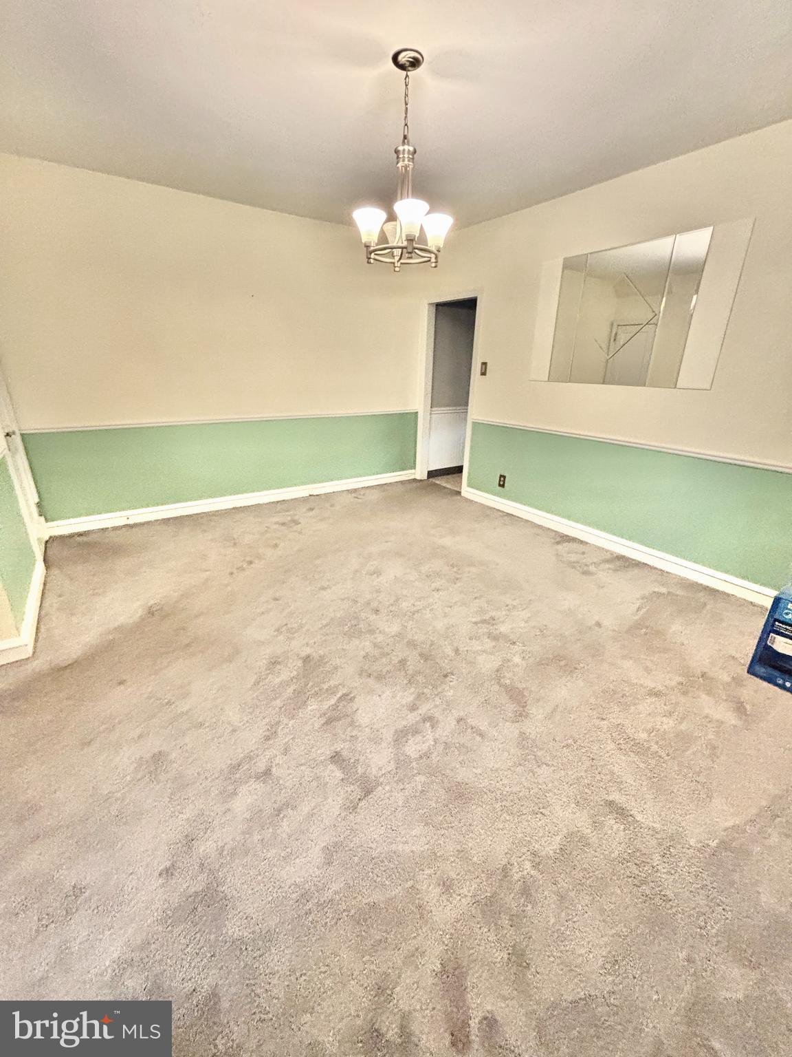 MAYFAIR - Residential