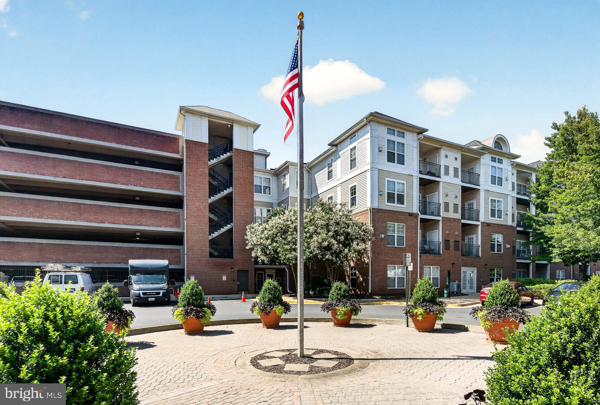 3830 LIGHTFOOT STREET 325