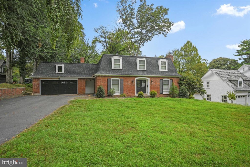 Photo of 156 HAMILTON RD, LANCASTER, PA 17603 (MLS # PALA2039838)