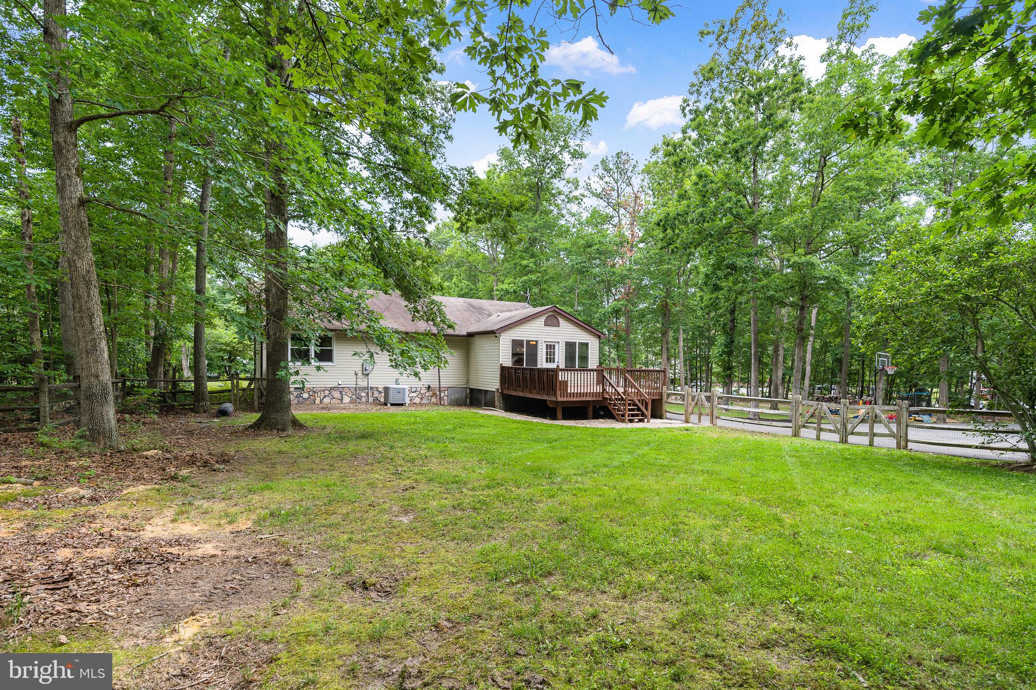 LAKE CAROLINE - Residential