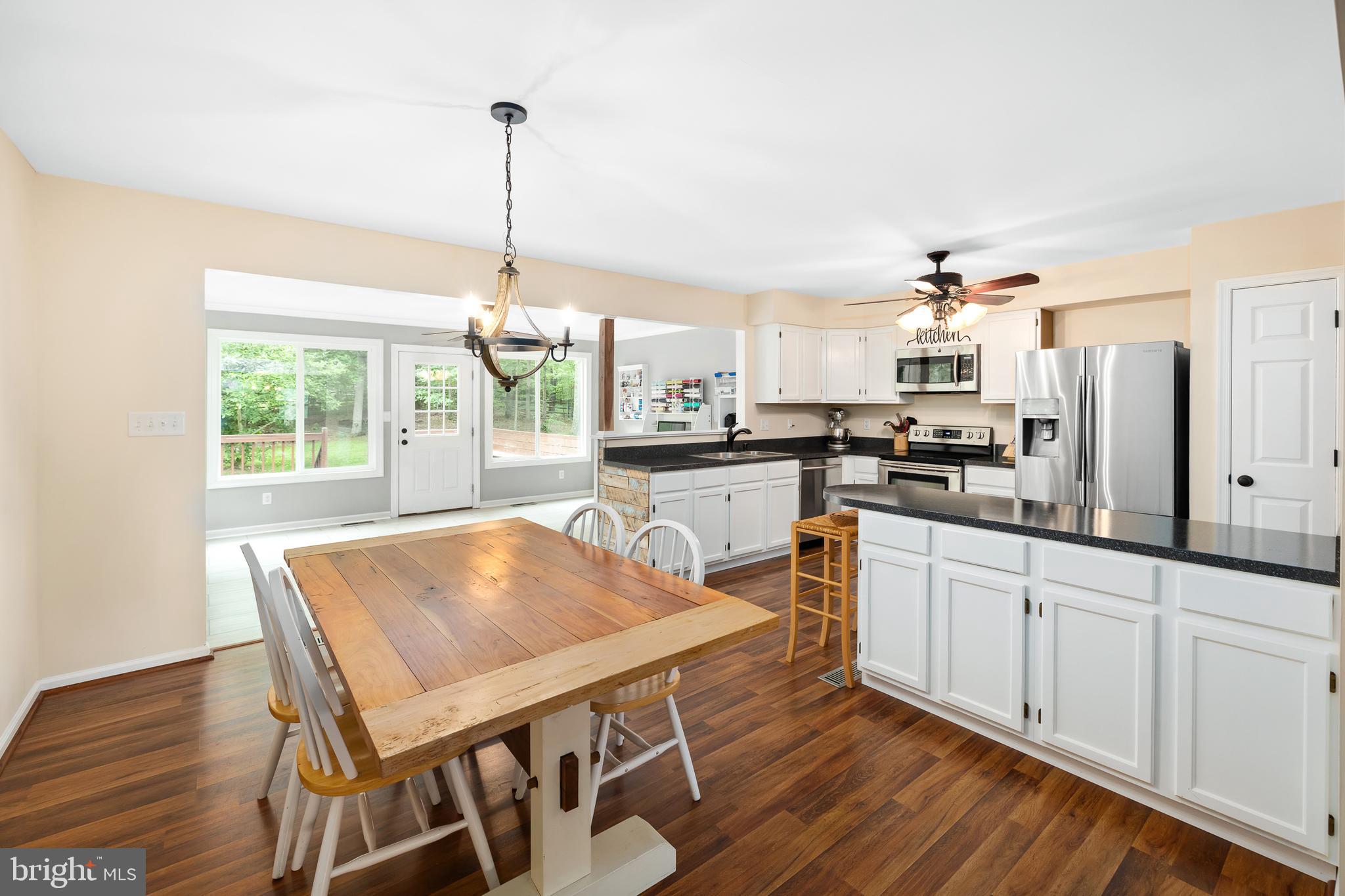 LAKE CAROLINE - Residential