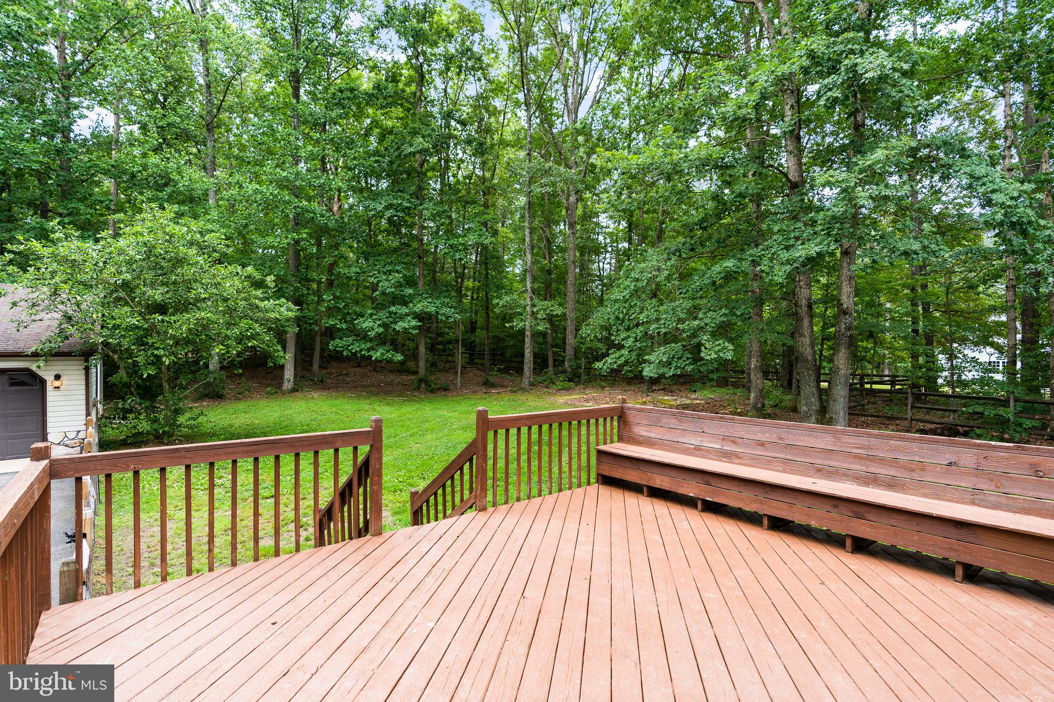 LAKE CAROLINE - Residential