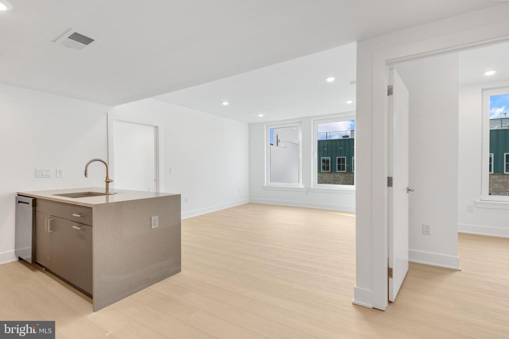 Photo of 2000 Dreer Street #605, PHILADELPHIA, PA 19125 (MLS # PAPH2580870)