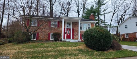 Photo of 4807 Korvett Drive, WOODBRIDGE, VA 22193 (MLS # VAPW2114650)