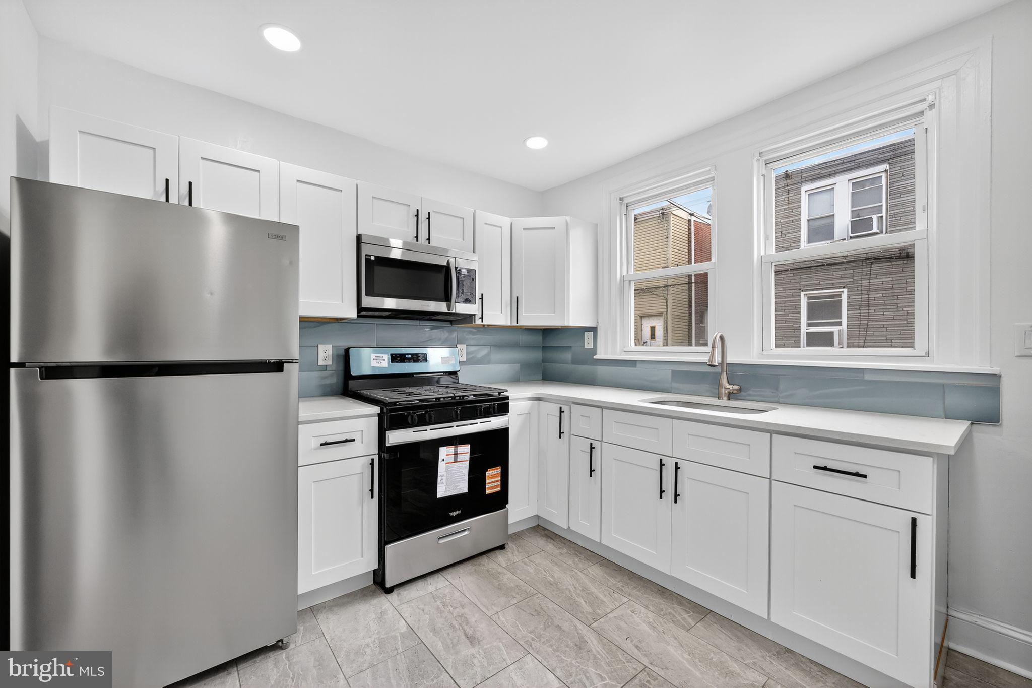 LAWNCREST - Residential