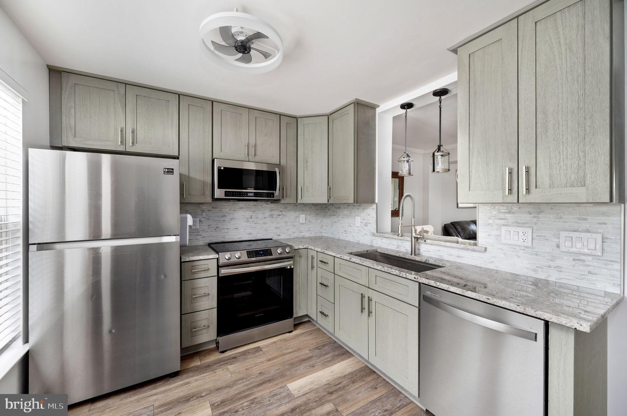 4714 COLONNADE WAY