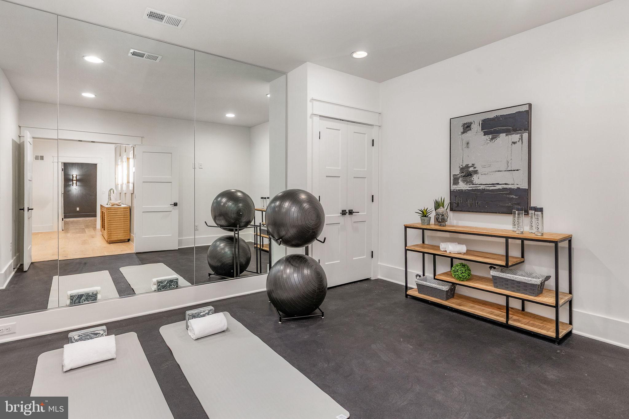 MCHENRY HEIGHTS - Residential