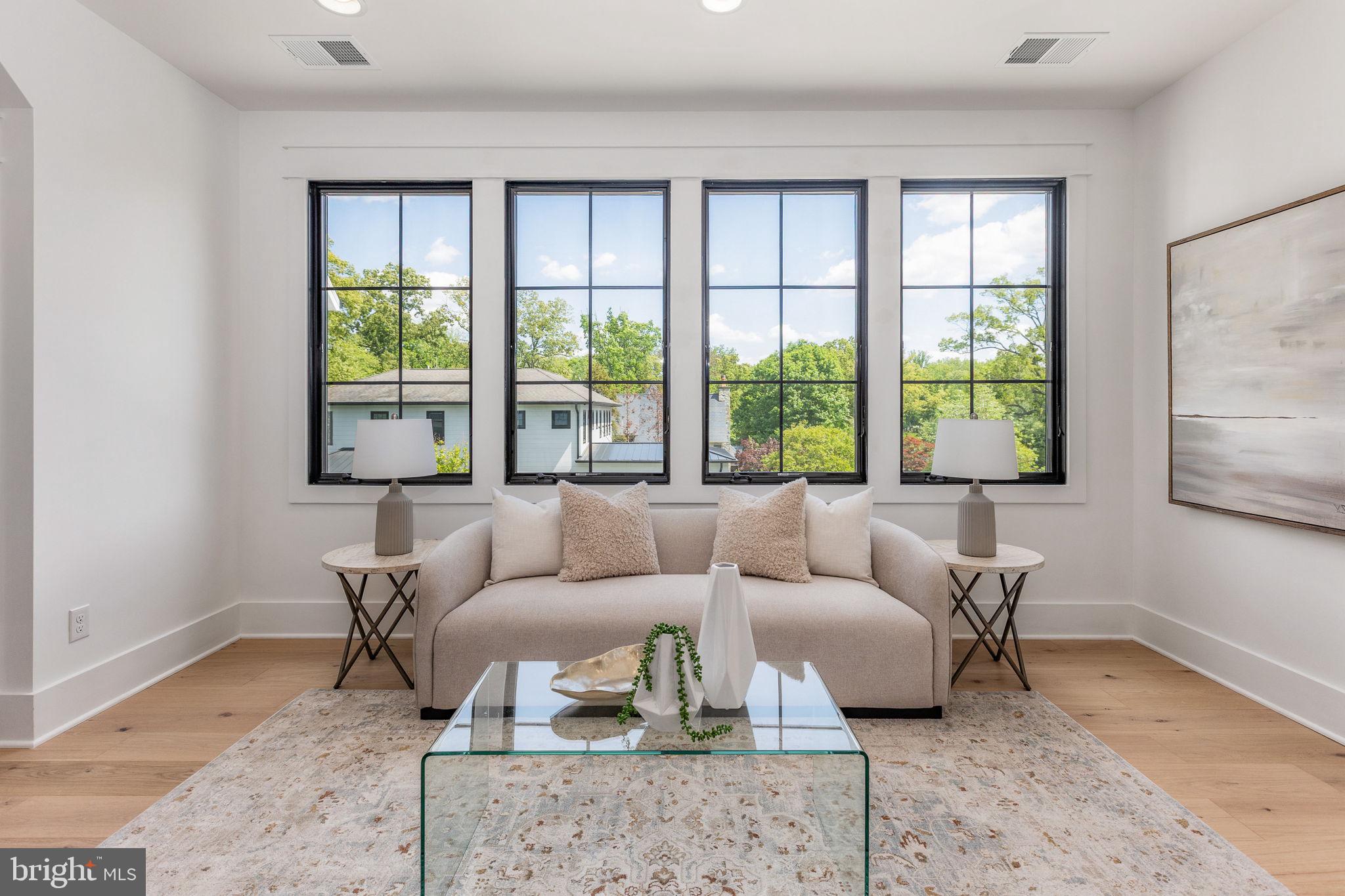 MCHENRY HEIGHTS - Residential