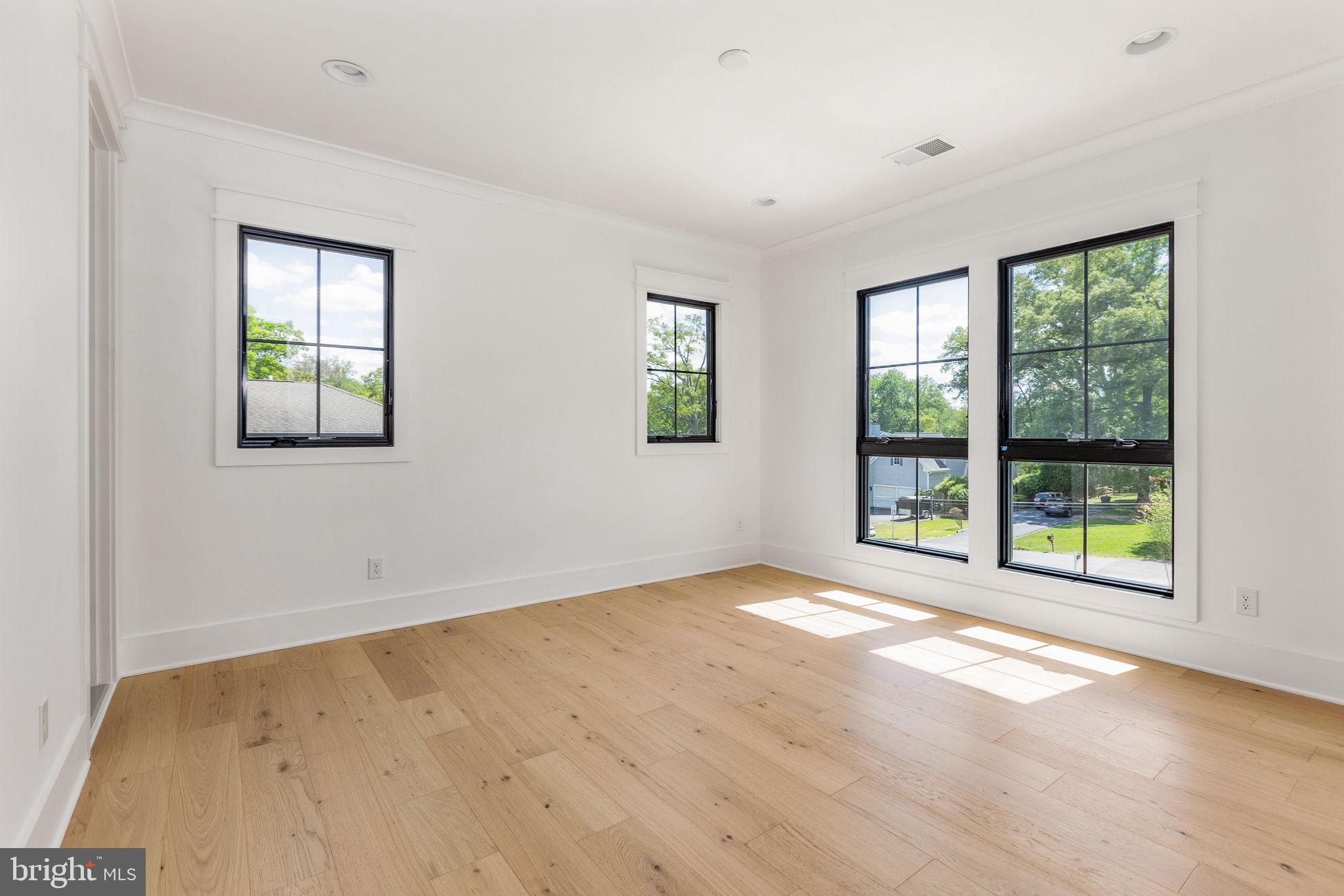 MCHENRY HEIGHTS - Residential