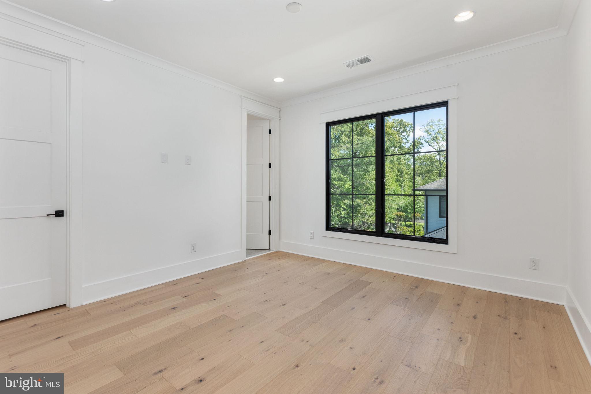 MCHENRY HEIGHTS - Residential