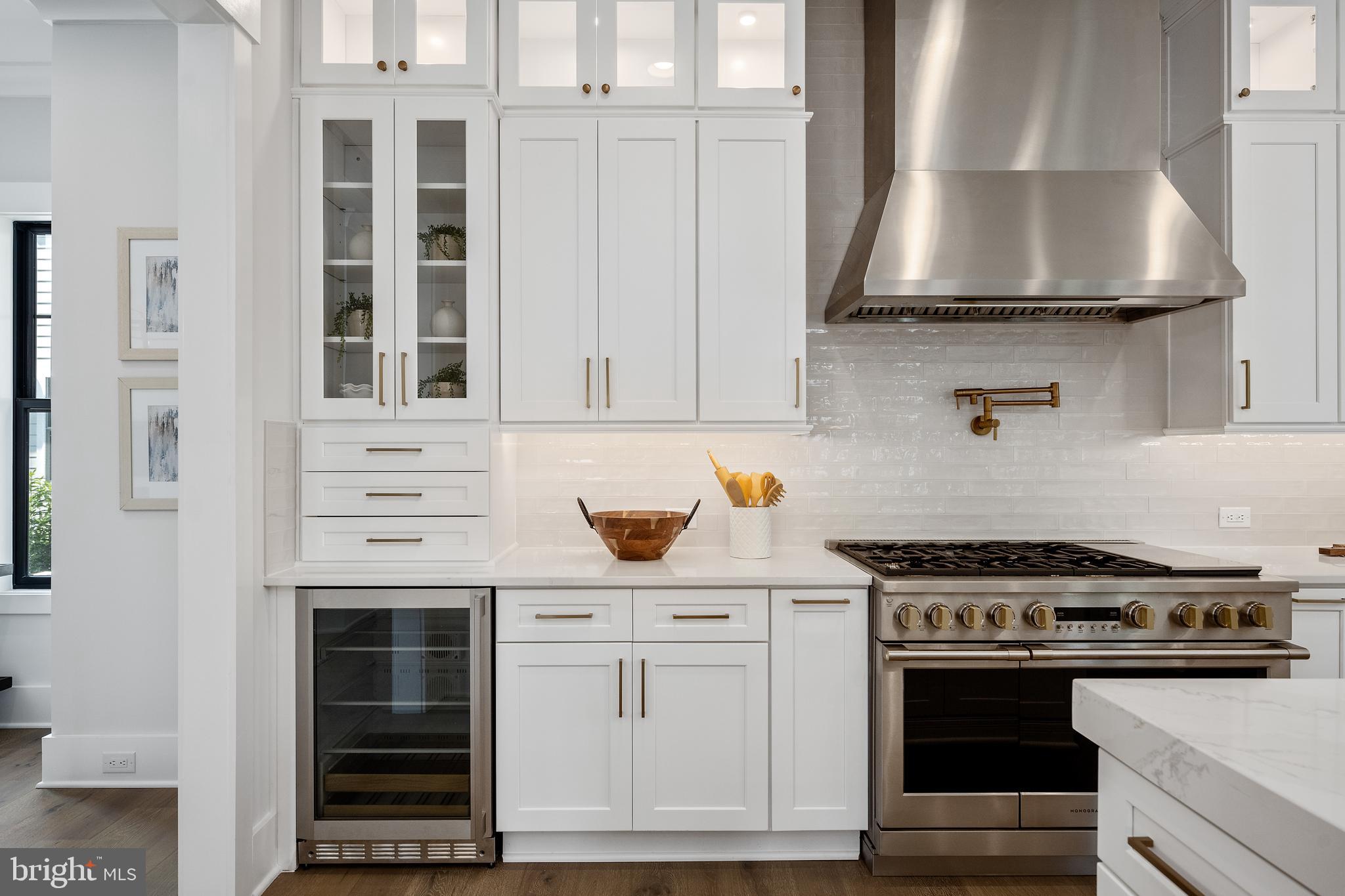 MCHENRY HEIGHTS - Residential