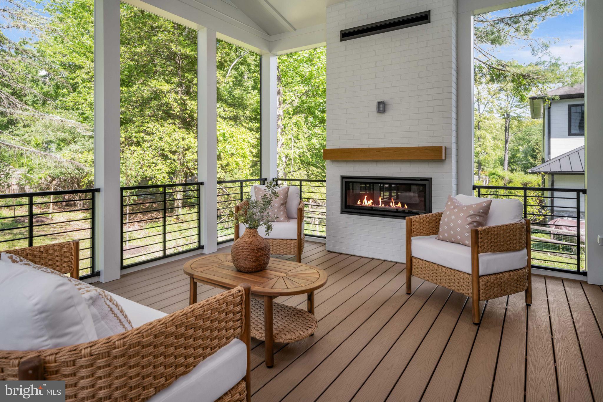 MCHENRY HEIGHTS - Residential