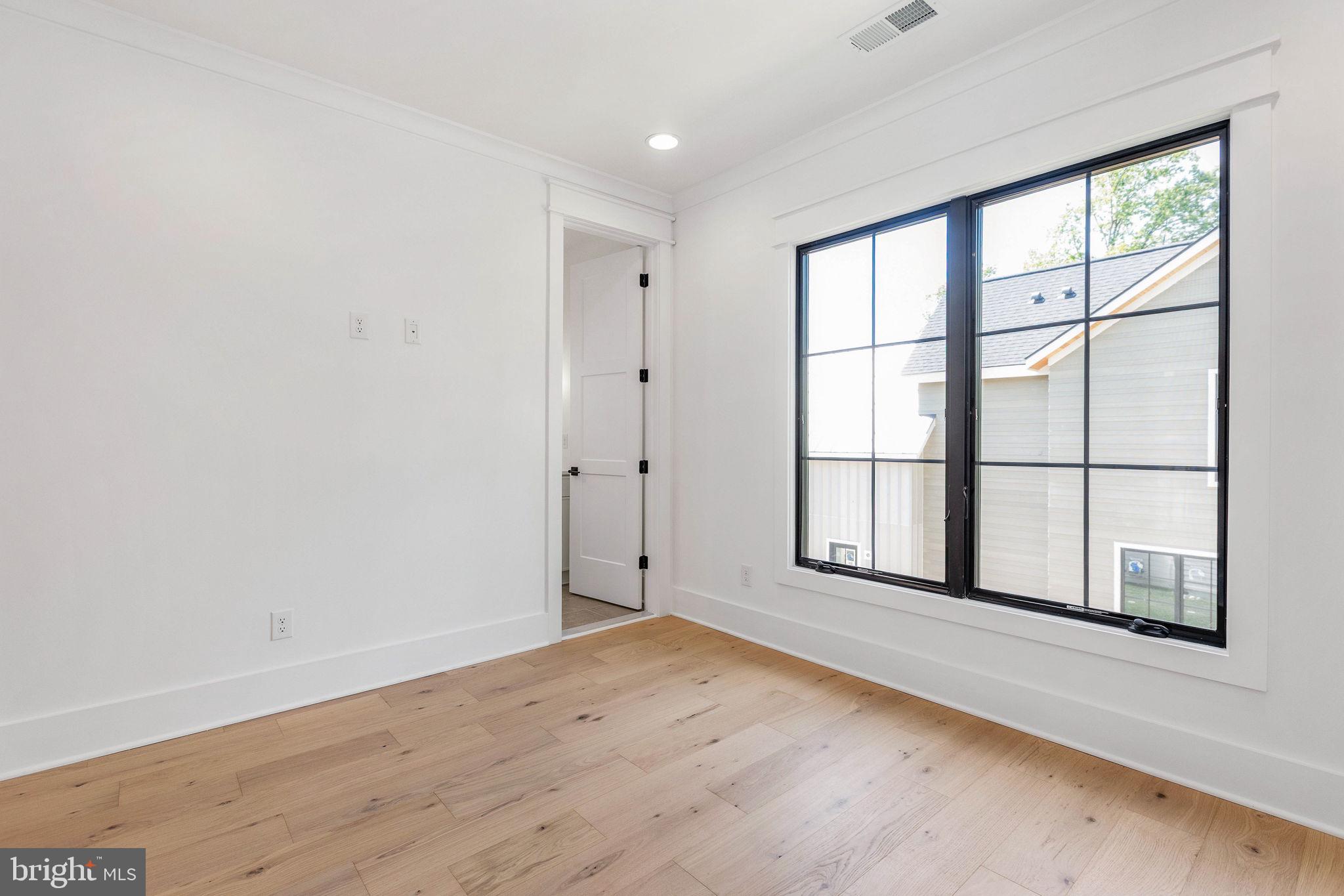 MCHENRY HEIGHTS - Residential