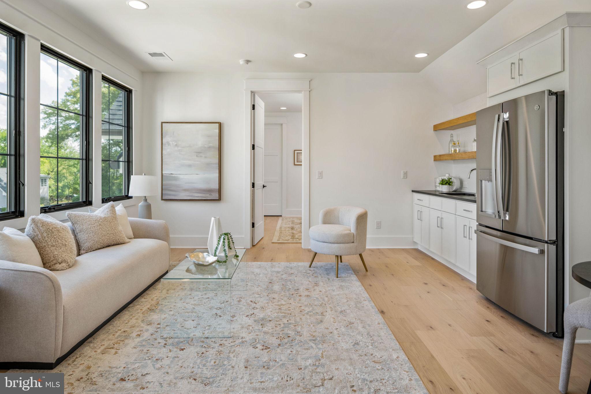 MCHENRY HEIGHTS - Residential