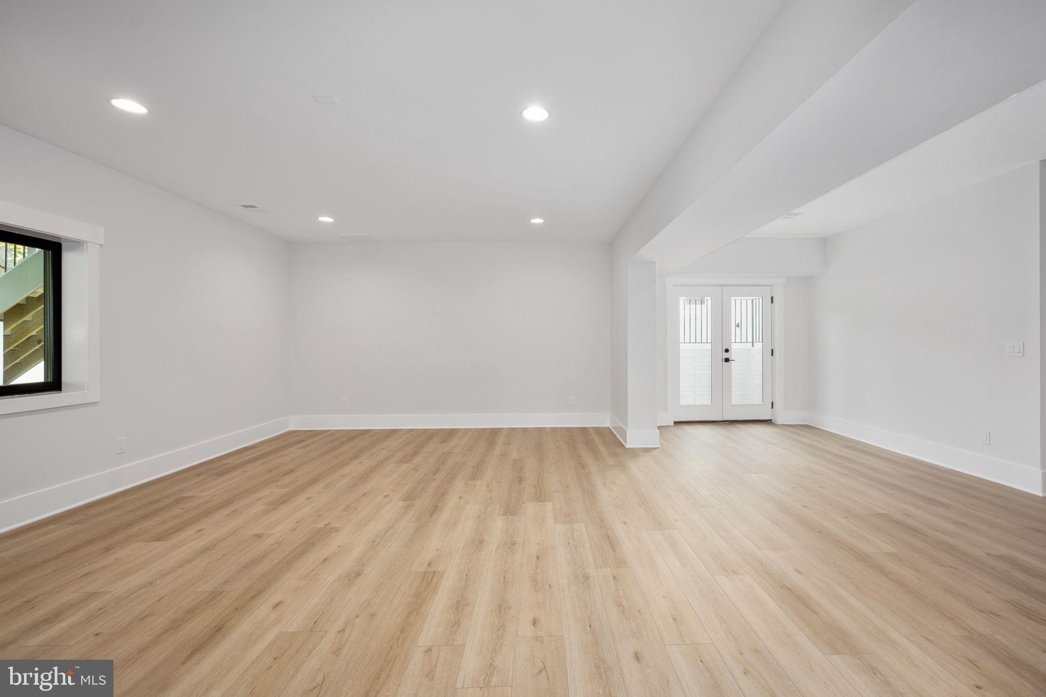 MCHENRY HEIGHTS - Residential