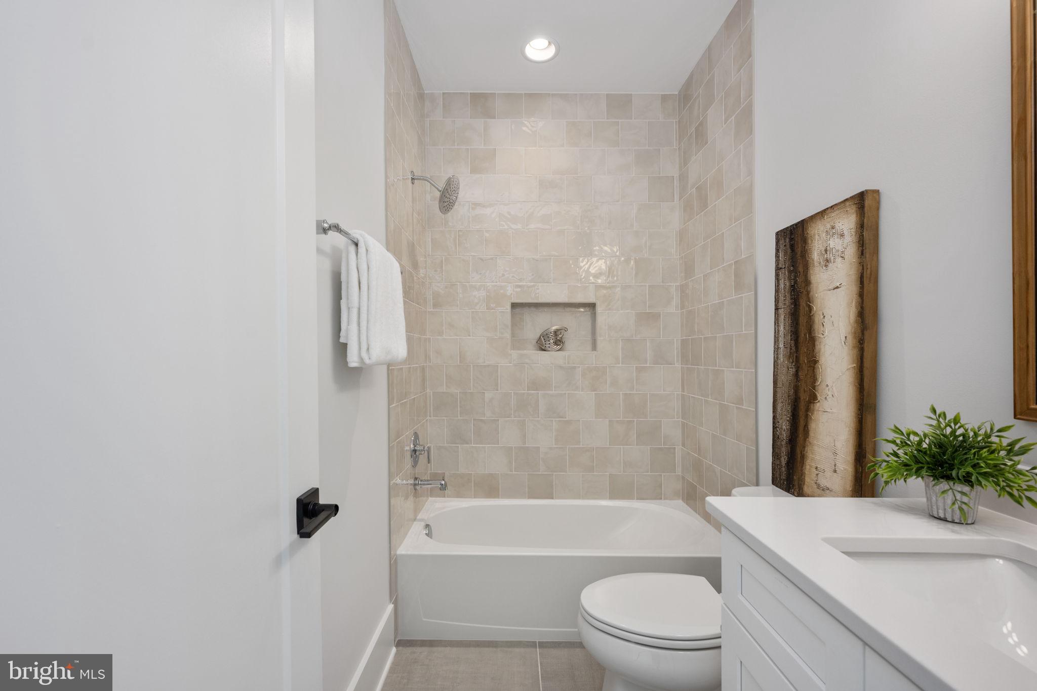 MCHENRY HEIGHTS - Residential