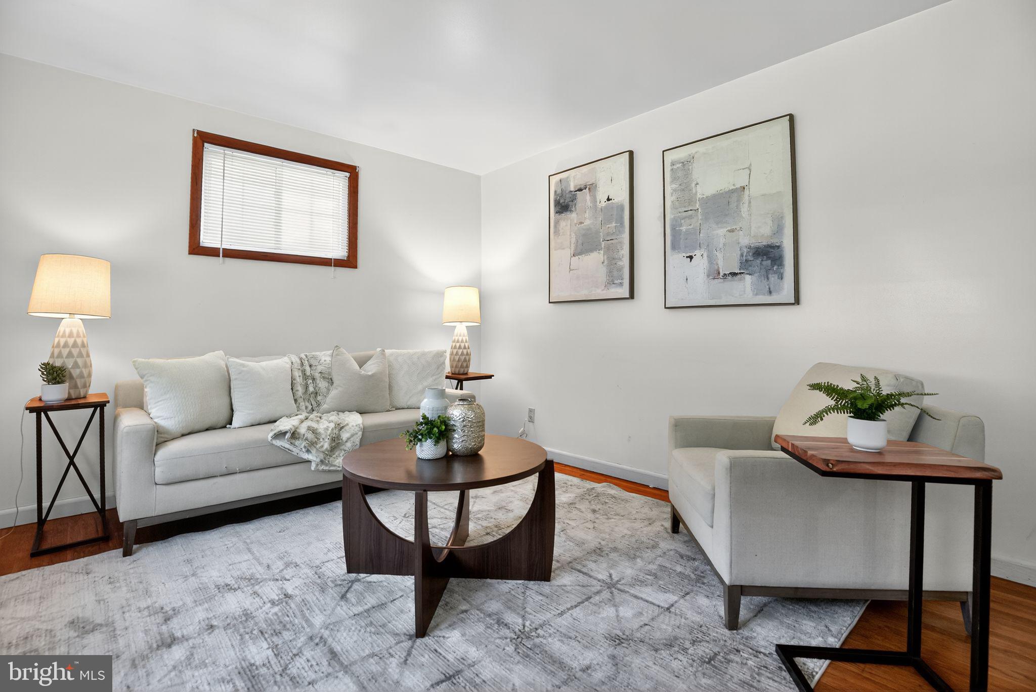 INDIAN HEAD MANOR SUB - Residential Lease