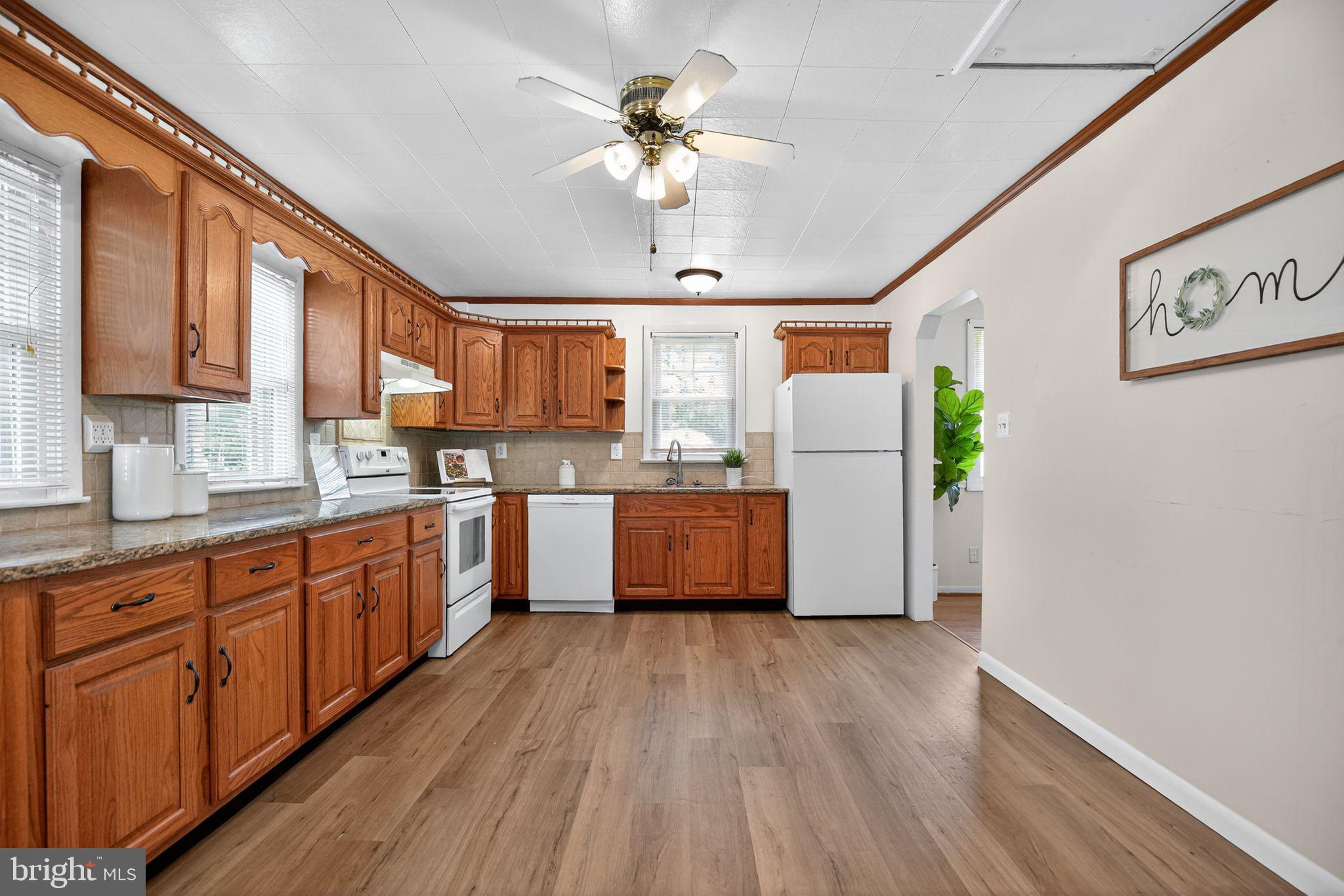 INDIAN HEAD MANOR SUB - Residential Lease