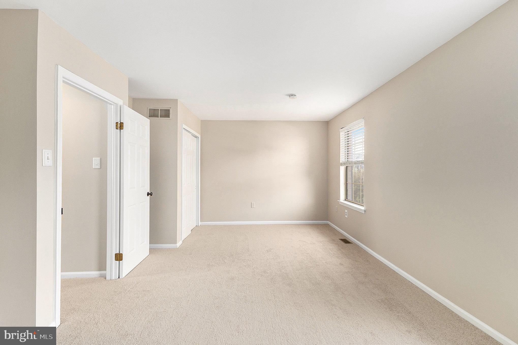 COURT AT JAMESTOWNE - Residential